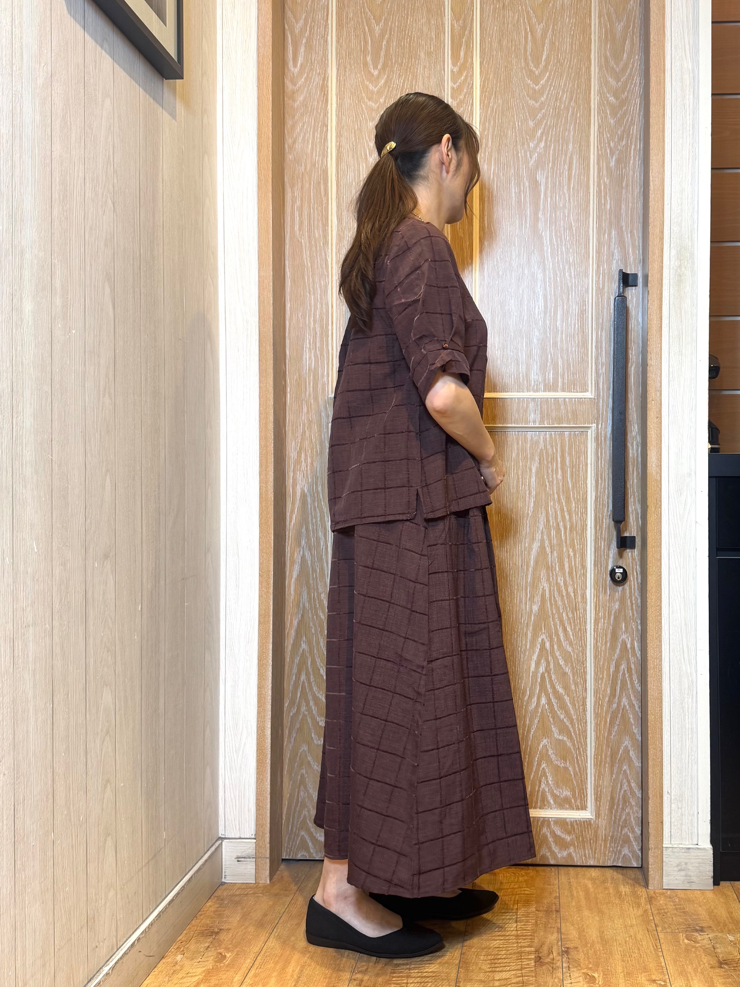 KAORIさんの「SHOO･LA･RUE｜【セットアップ可/S-LL】モールチェックで上品に タックスリーブ ブラウス」を使ったコーディネート