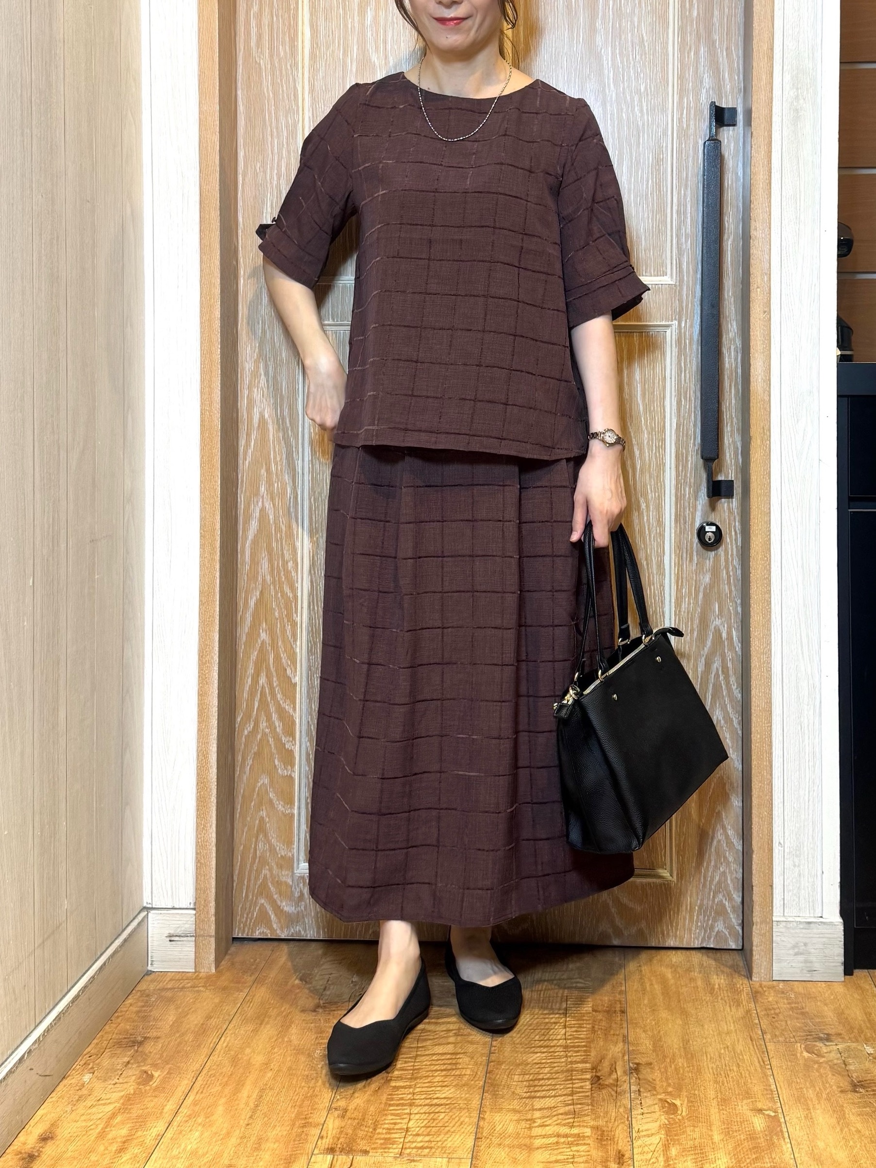KAORIさんの「SHOO･LA･RUE｜【セットアップ可/S-LL】モールチェックで上品に タックスリーブ ブラウス」を使ったコーディネート