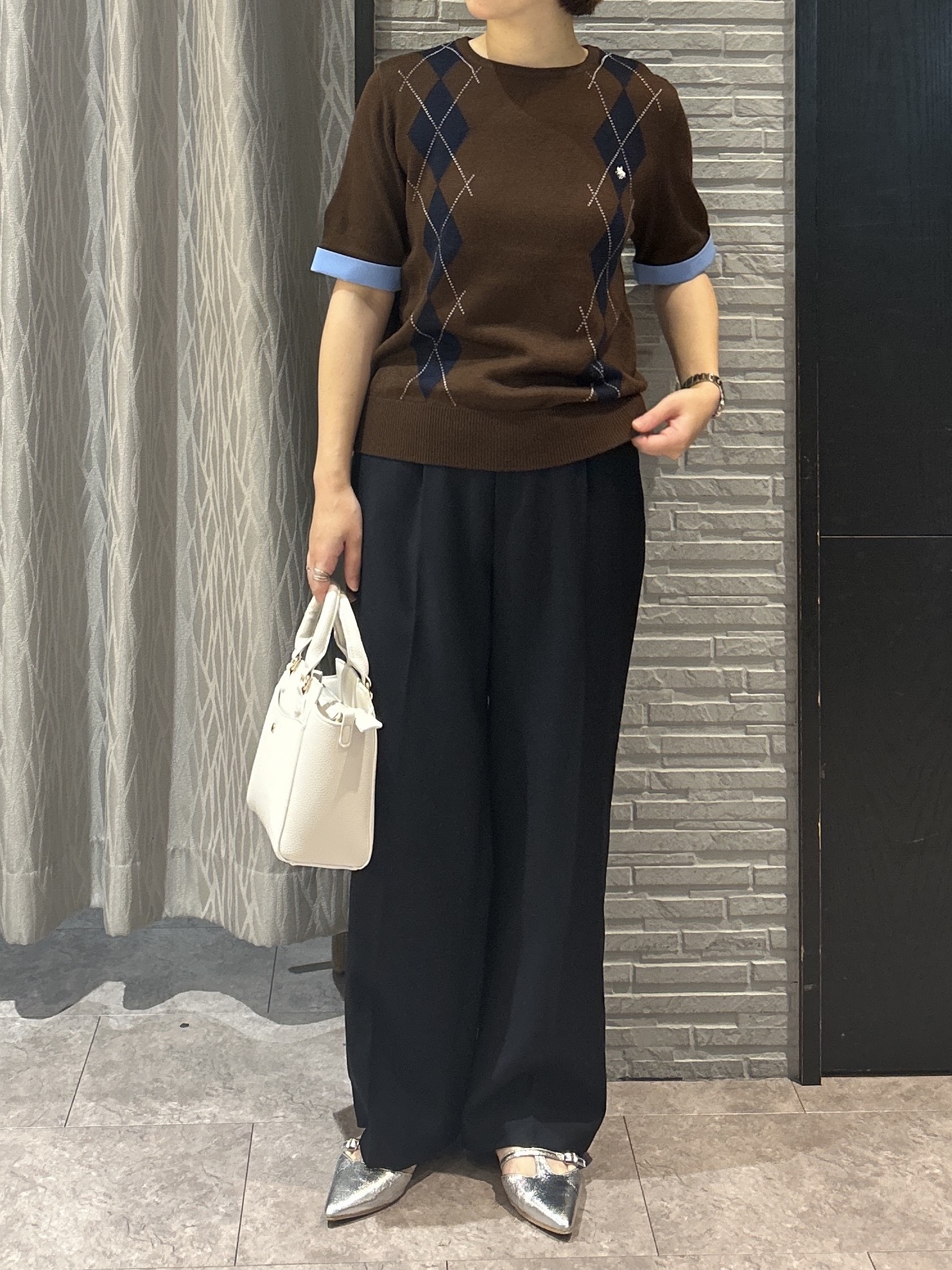 ga_riさんの「THE SHOP TK｜【静電防止】セミワイドパンツ」を使ったコーディネート