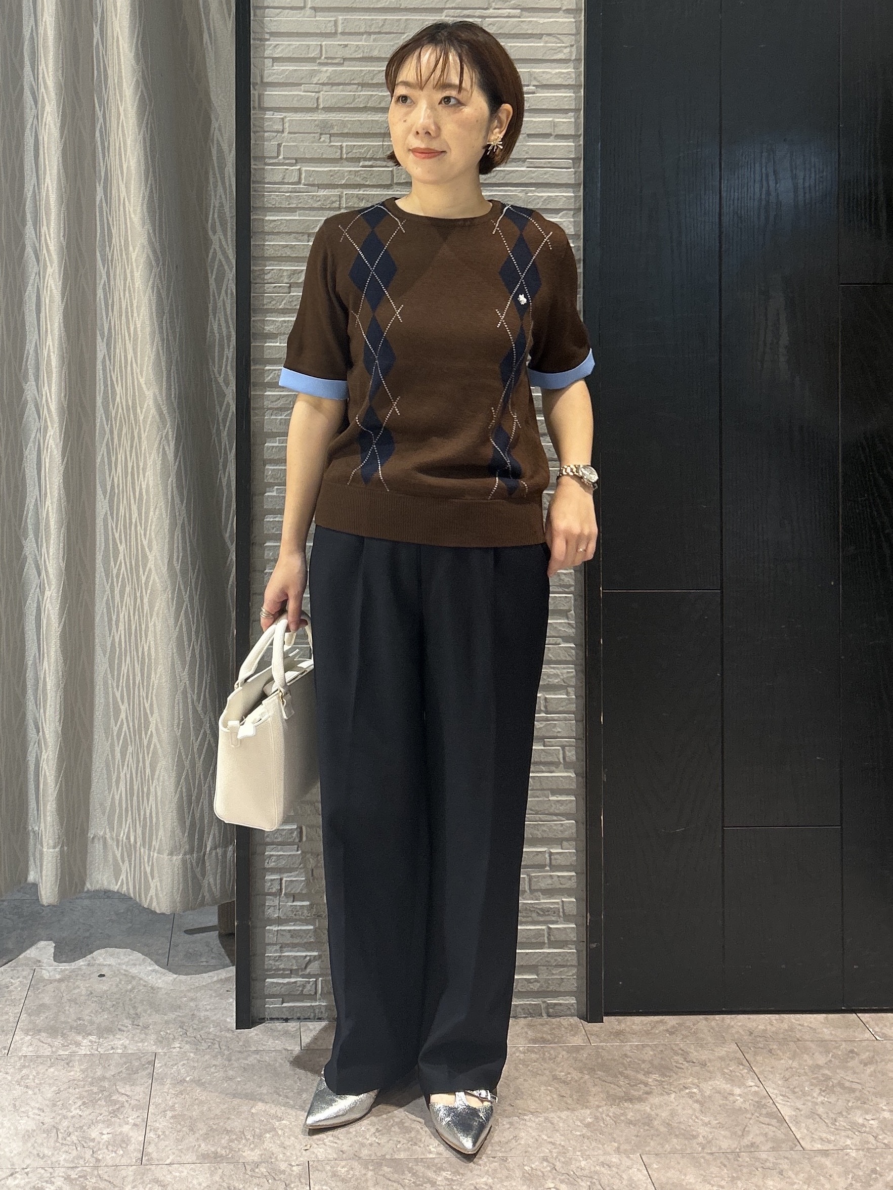 ga_riさんの「THE SHOP TK｜【静電防止】セミワイドパンツ」を使ったコーディネート