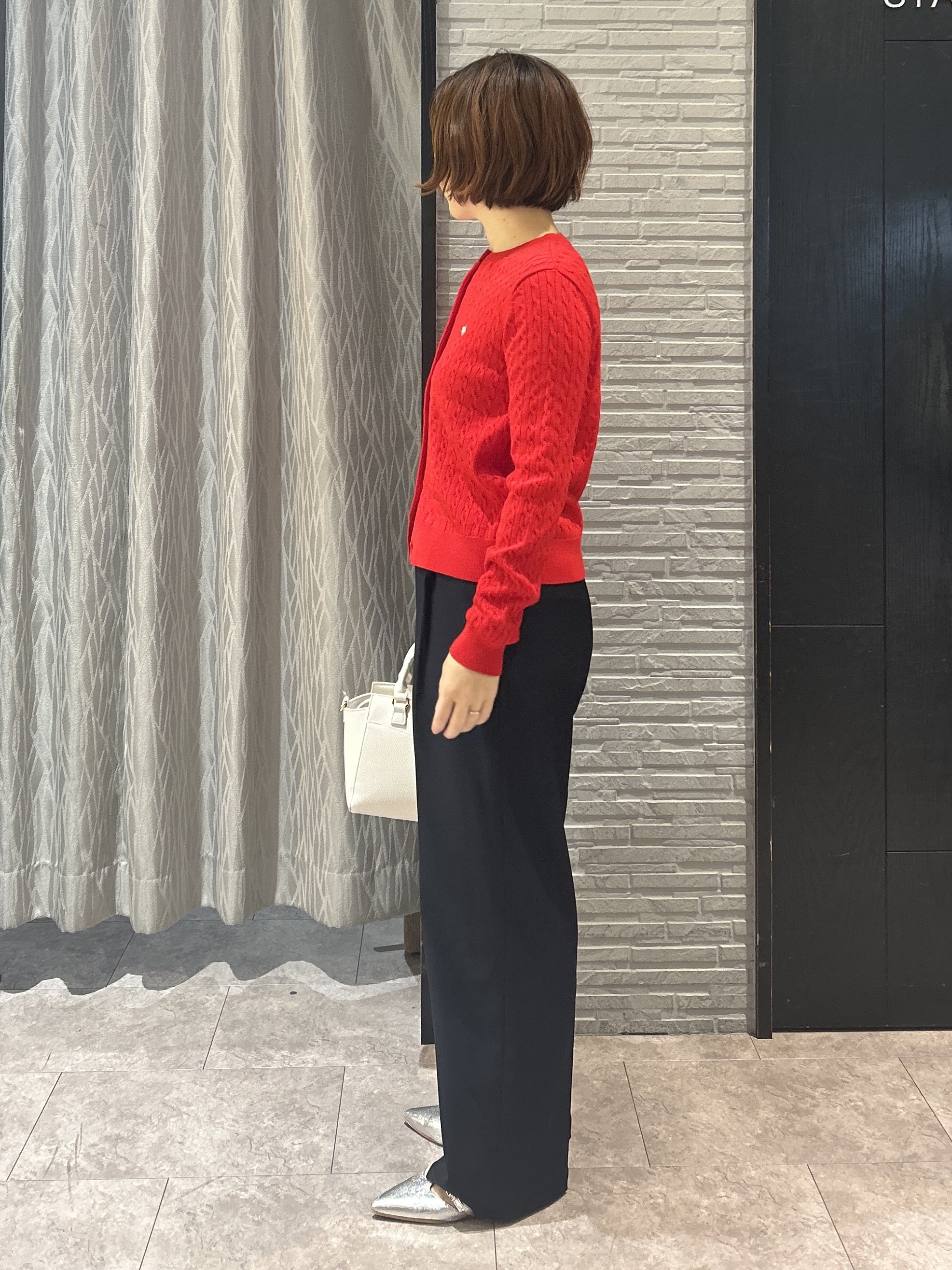 ga_riさんの「THE SHOP TK｜【静電防止】セミワイドパンツ」を使ったコーディネート