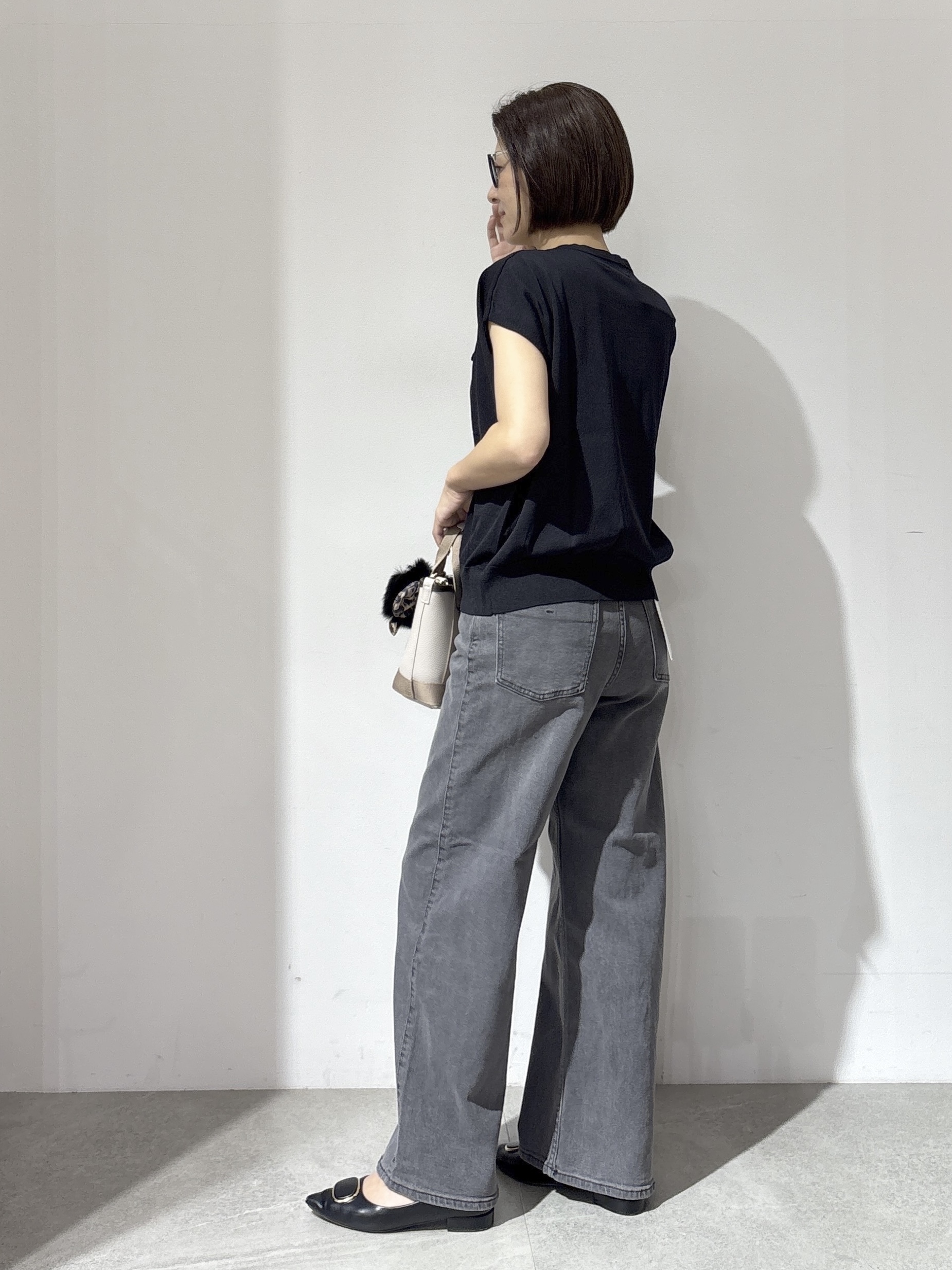 NAKAさんの「OPAQUE.CLIP｜【接触冷感／UV】フリルフレンチスリーブニット《洗濯機OK》」を使ったコーディネート