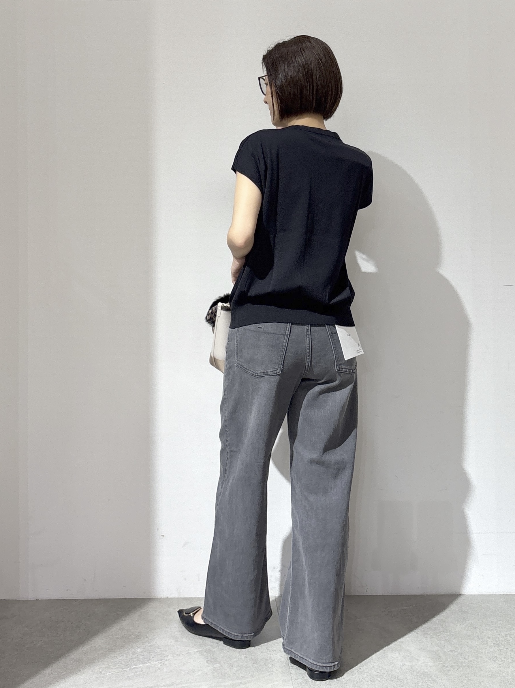 NAKAさんの「OPAQUE.CLIP｜【接触冷感／UV】フリルフレンチスリーブニット《洗濯機OK》」を使ったコーディネート