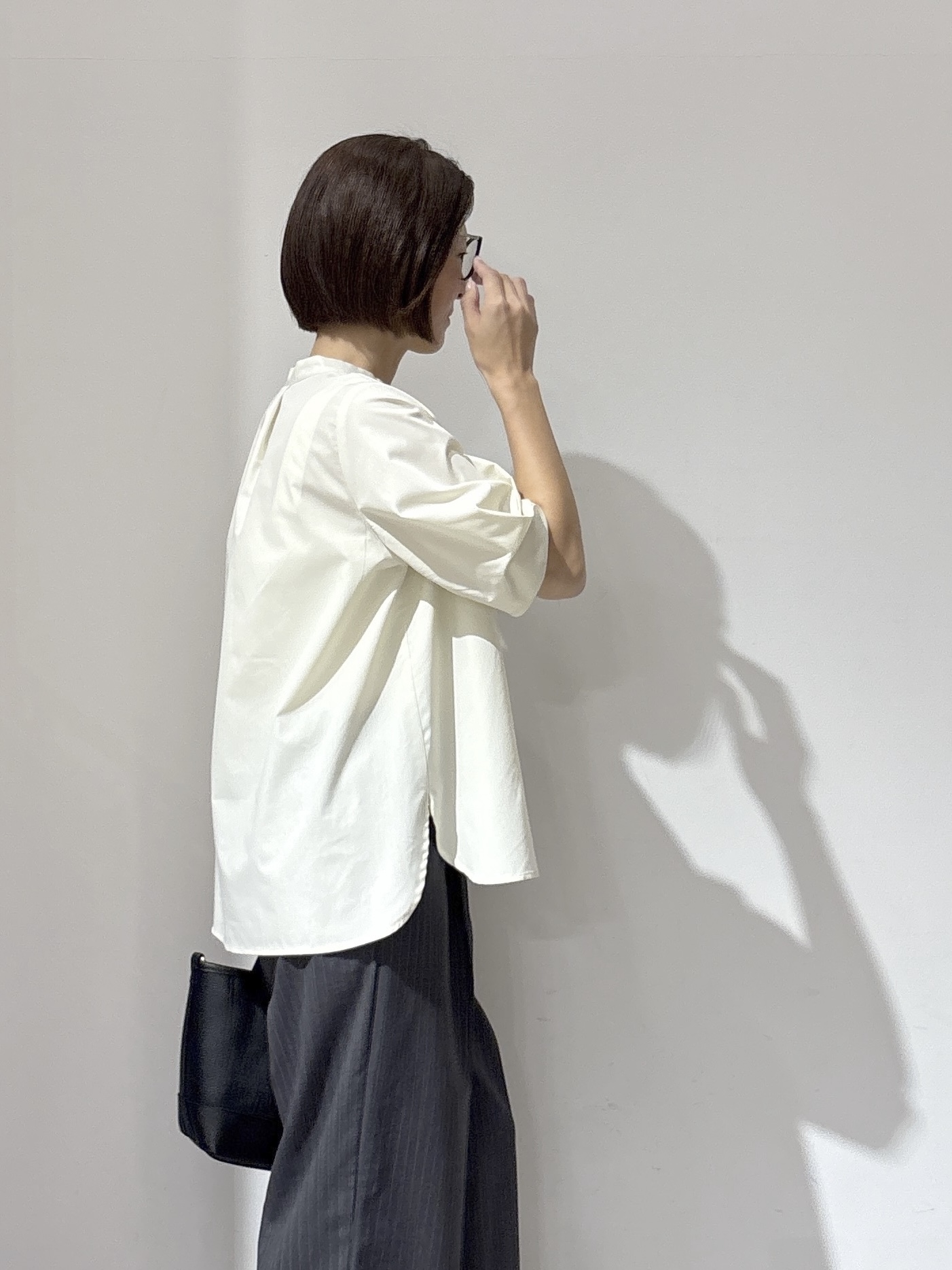 NAKAさんの「OPAQUE.CLIP｜タックスリーブ スキッパーブラウス【洗濯機OK】」を使ったコーディネート