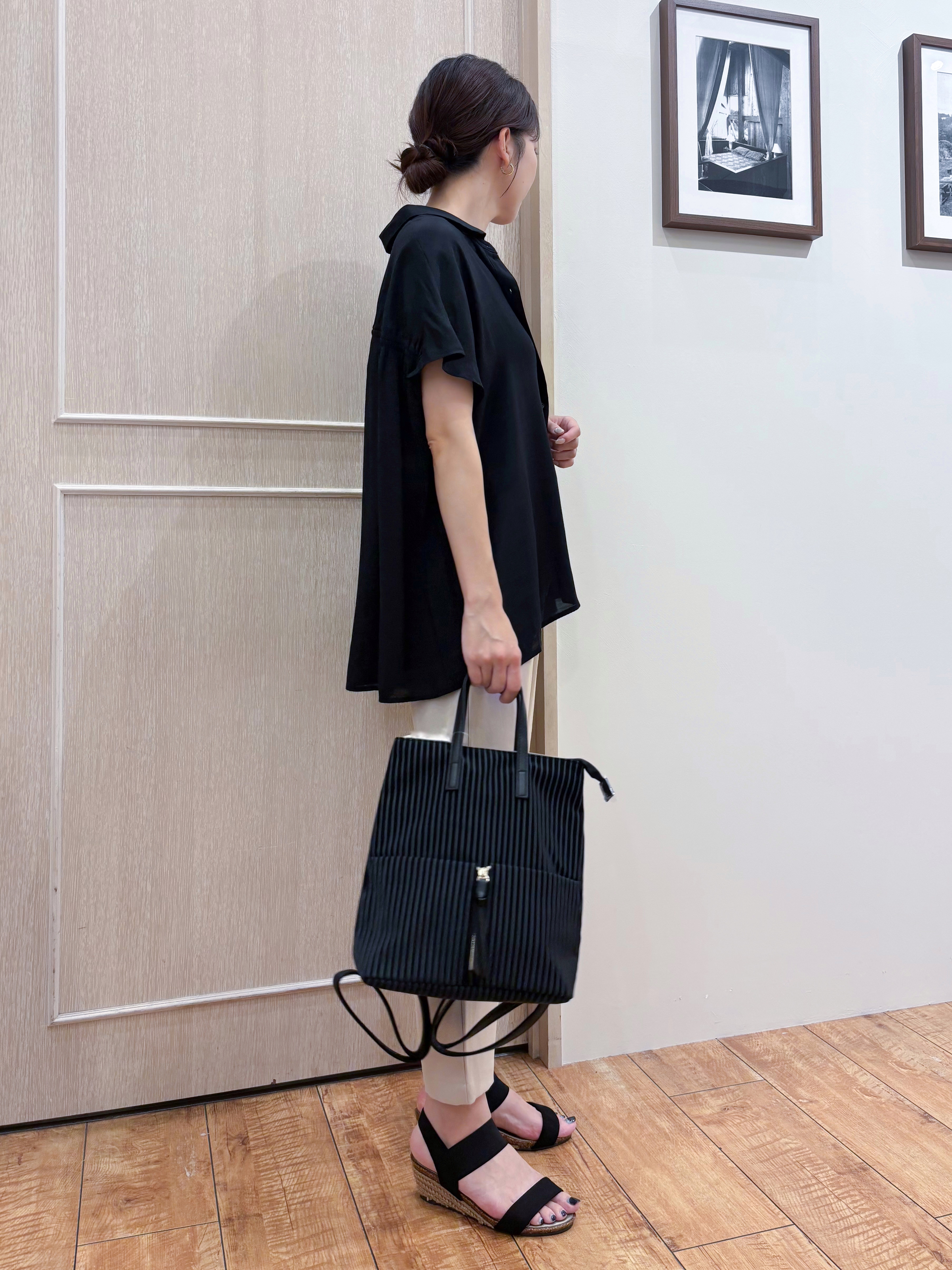 なみさんの「SHOO･LA･RUE｜【ひんやり/UV】ほんのりシアーで上品な バックギャザーブラウス」を使ったコーディネート