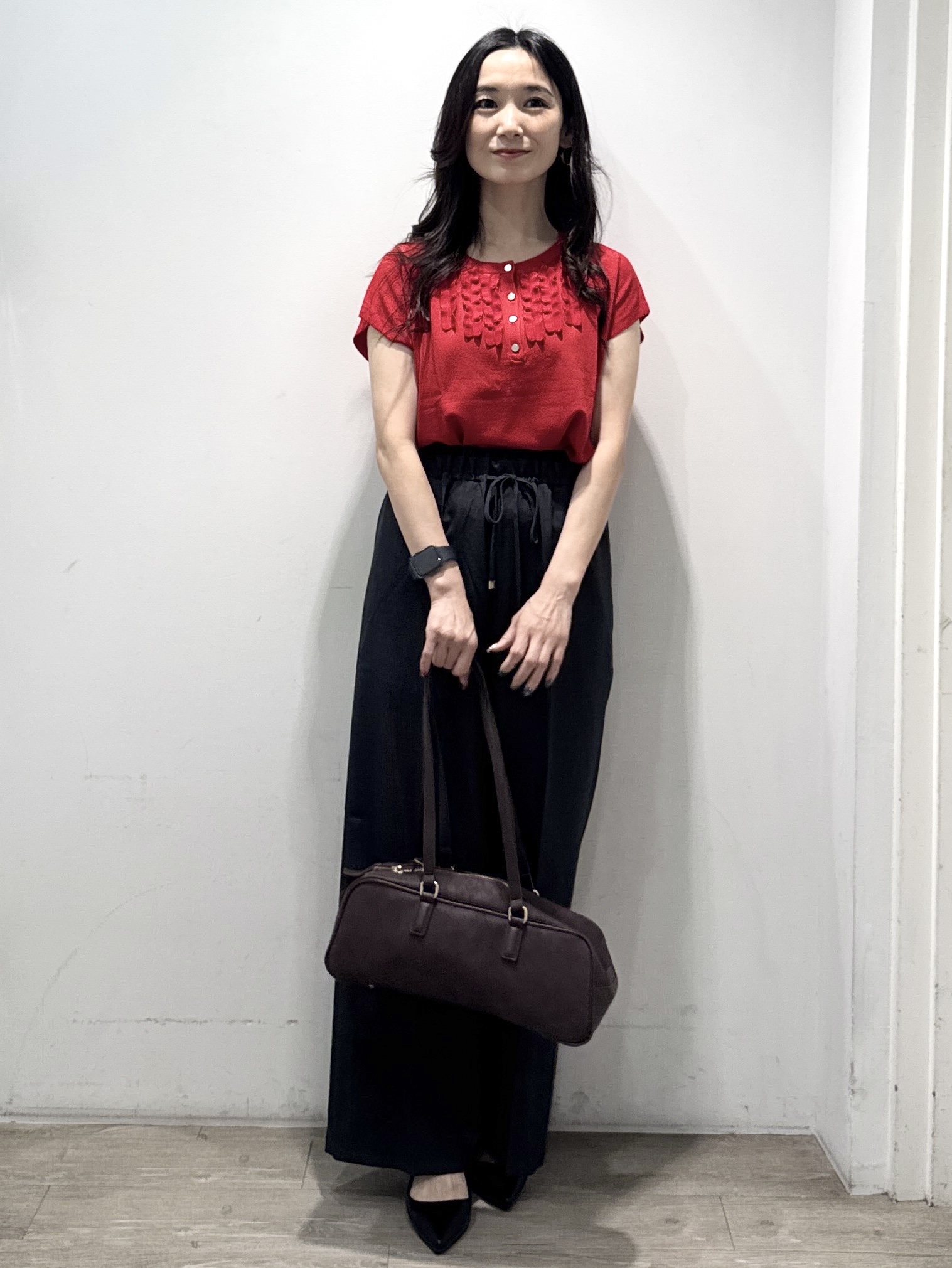 yuicciさんの「OPAQUE.CLIP｜【接触冷感／UV】フリルフレンチスリーブニット《洗濯機OK》」を使ったコーディネート