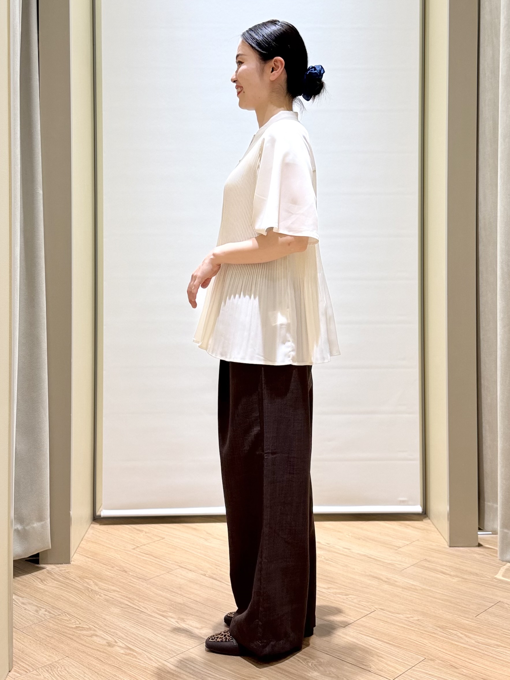 あんりさんの「grove｜【体系カバー◎】大人フェミニン消しプリーツブラウス」を使ったコーディネート
