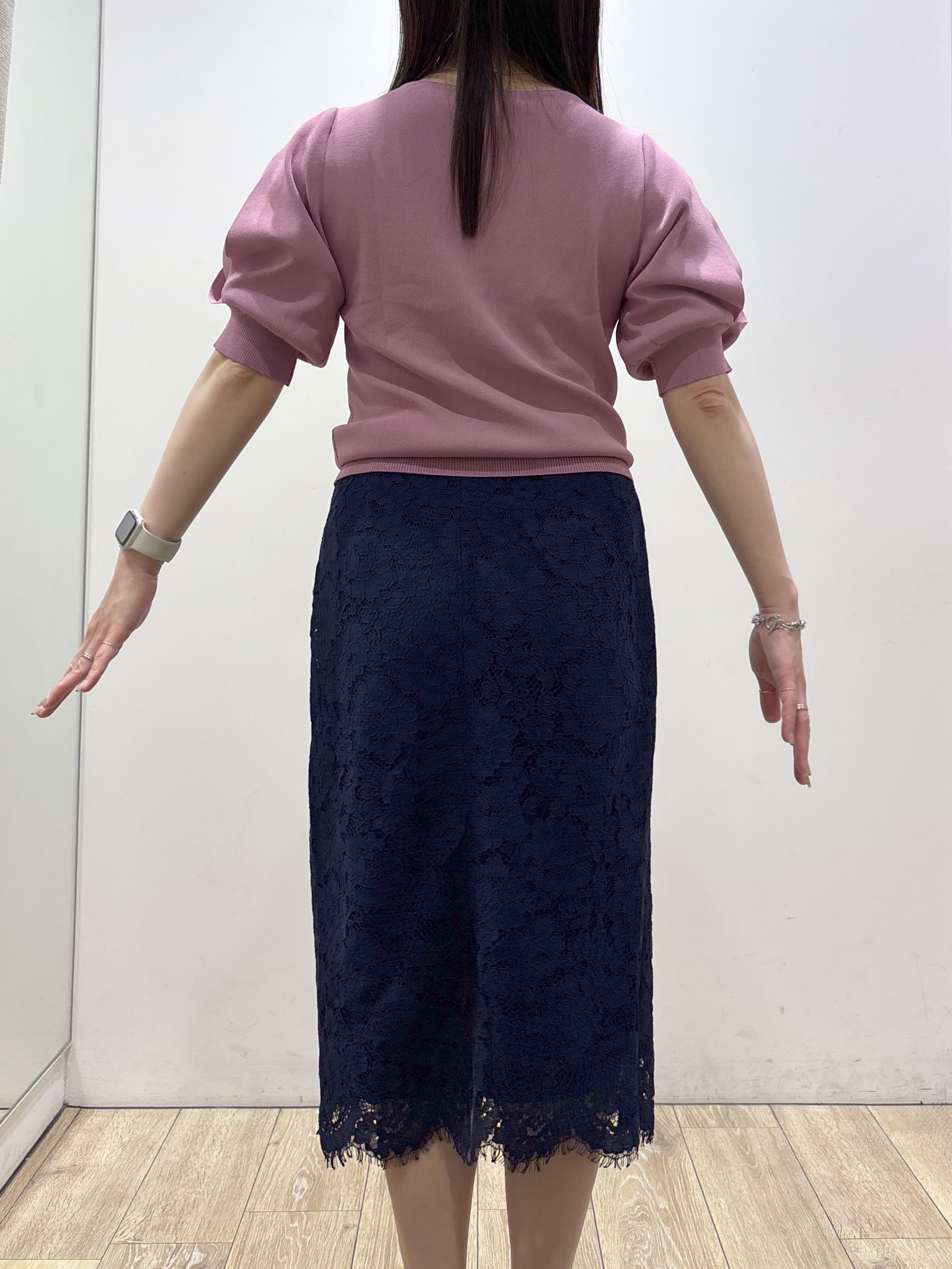 mameさんの「index｜【接触冷感】クールタッチラップスリーブニット《UVケア／洗濯機OK／XS～3L／9col》」を使ったコーディネート