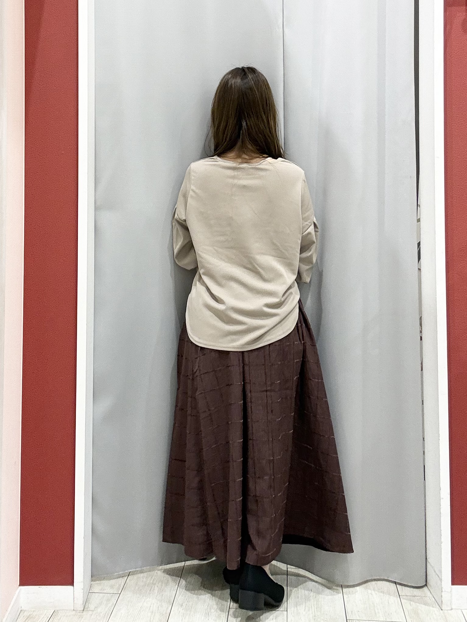 shioさんの「SHOO･LA･RUE｜【着丈選べる/2点セット】ネックレス付き やわらか8分袖ブラウス」を使ったコーディネート
