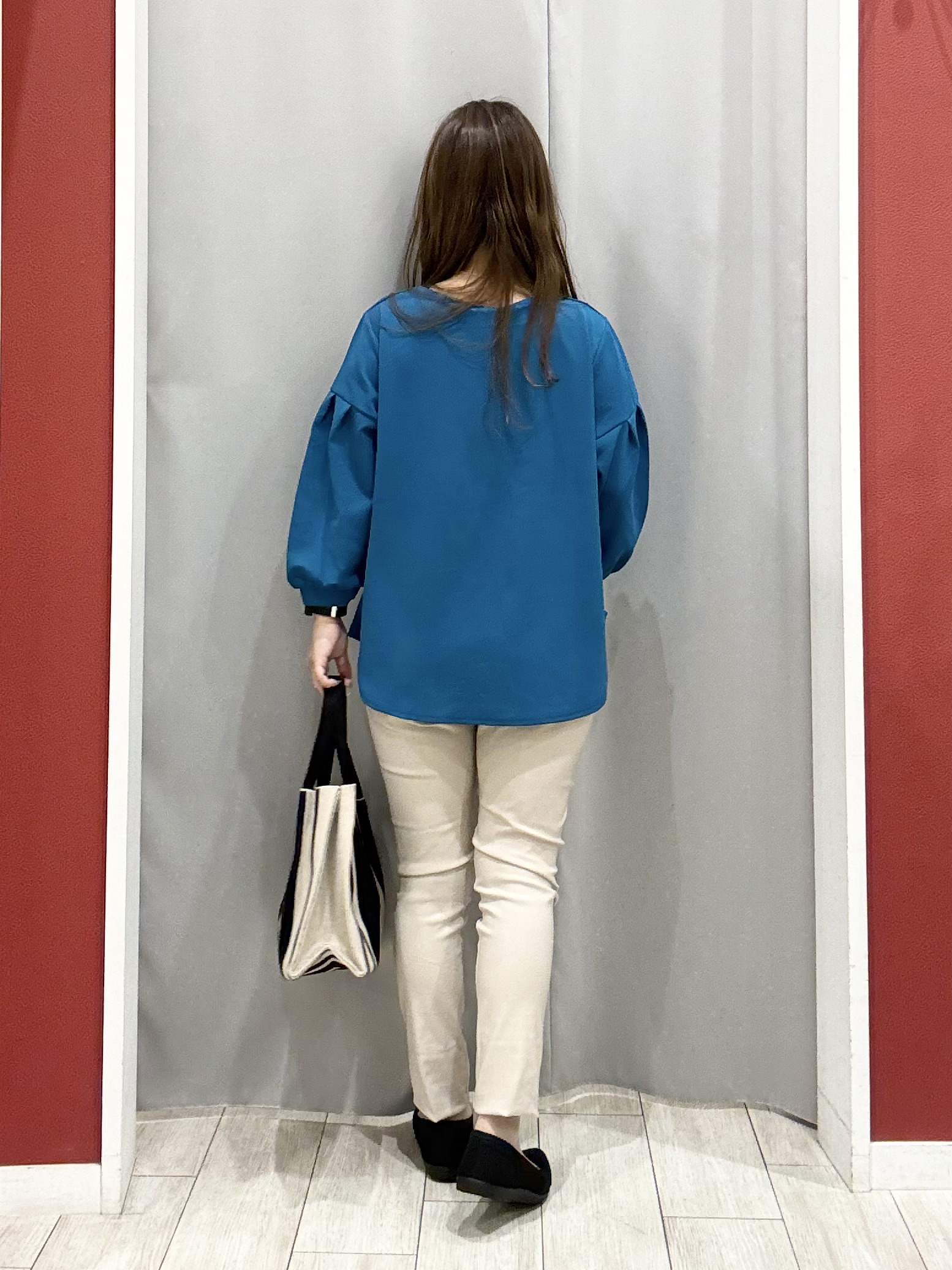 shioさんの「SHOO･LA･RUE｜【着丈選べる/2点セット】ネックレス付き やわらか8分袖ブラウス」を使ったコーディネート