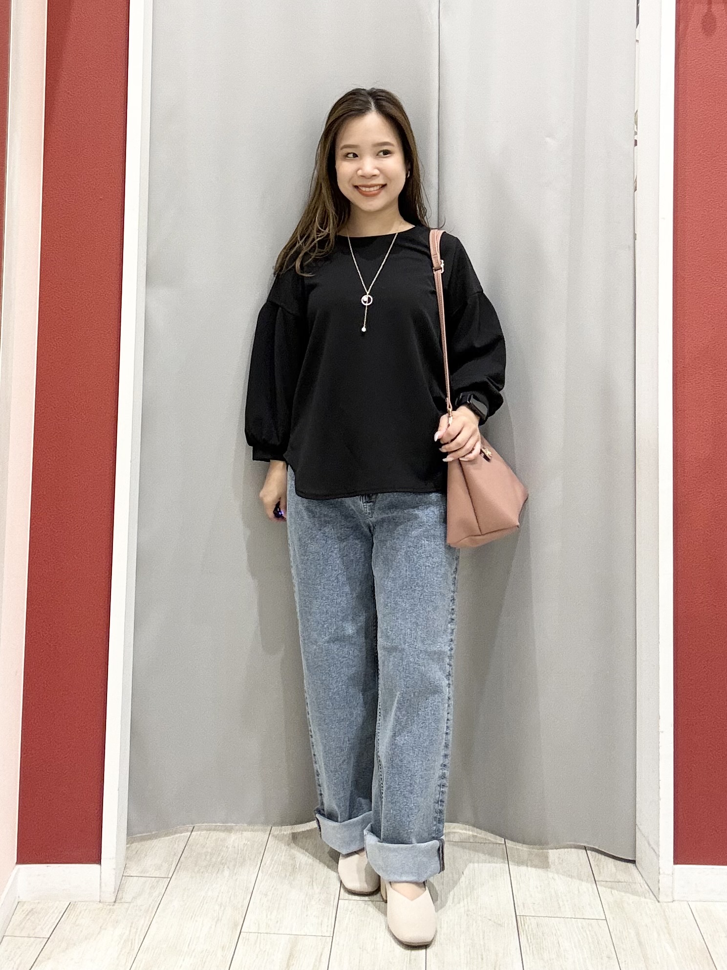 shioさんの「SHOO･LA･RUE｜【着丈選べる/2点セット】ネックレス付き やわらか8分袖ブラウス」を使ったコーディネート