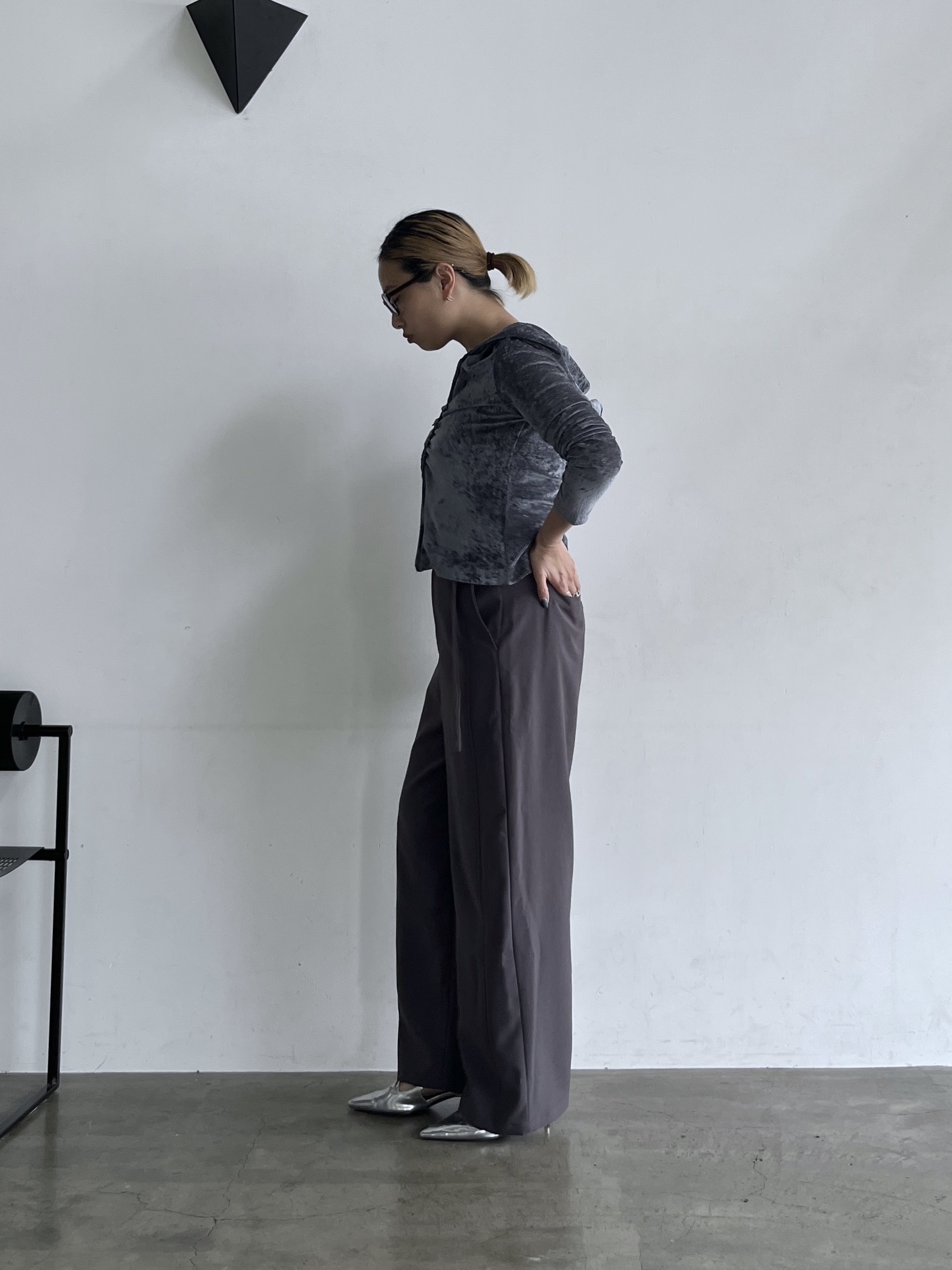Harukaさんの「INDIVI｜ベロアライクジップフーディ」を使ったコーディネート