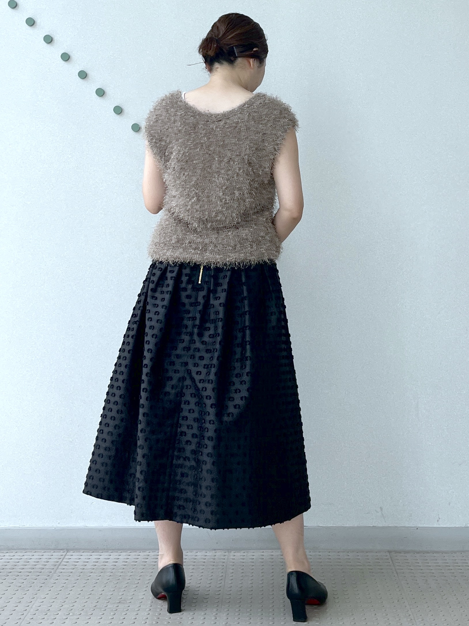 Soeさんの「DRESSTERIOR｜フェザーヤーン2WAYニットプルオーバー」を使ったコーディネート