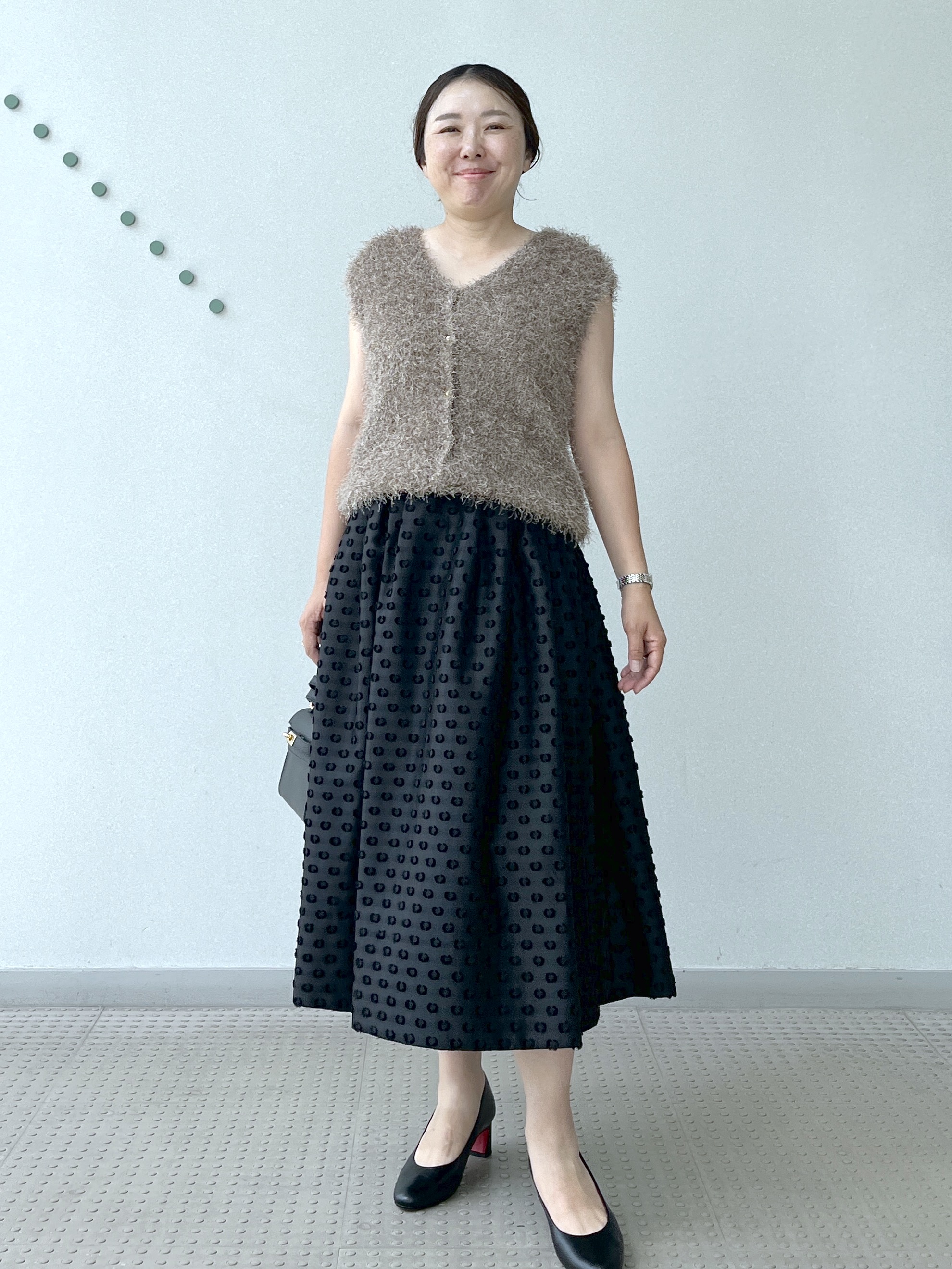 Soeさんの「DRESSTERIOR｜フェザーヤーン2WAYニットプルオーバー」を使ったコーディネート