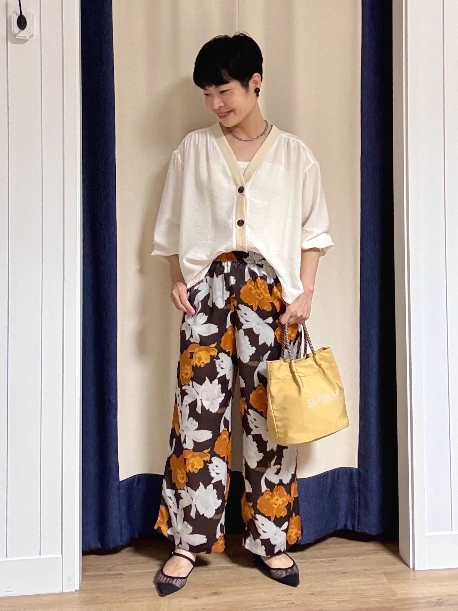 Suzuさんの「Dessin｜【UVカット】シアー楊柳カーディガン」を使ったコーディネート