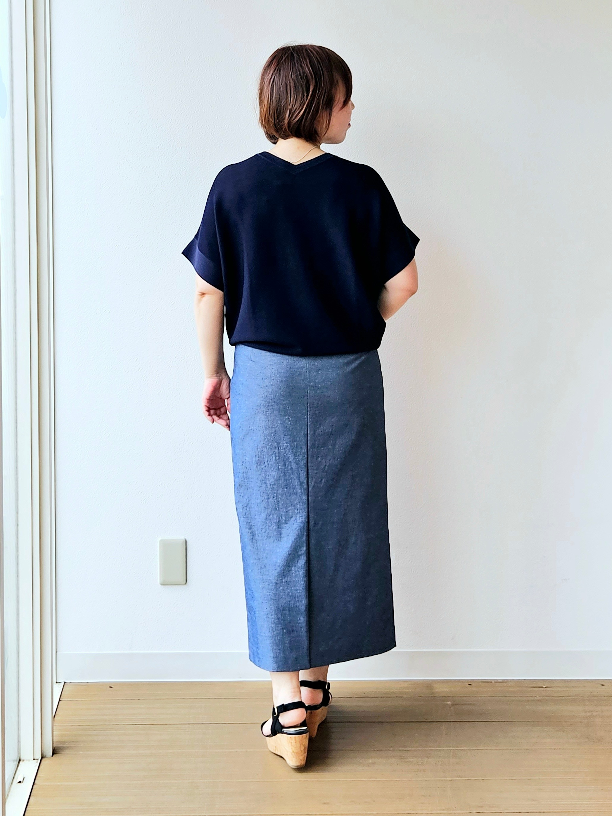やじまさんの「UNTITLED｜【11色展開/体型カバー】前後2WAYフレンチスリーブニット」を使ったコーディネート