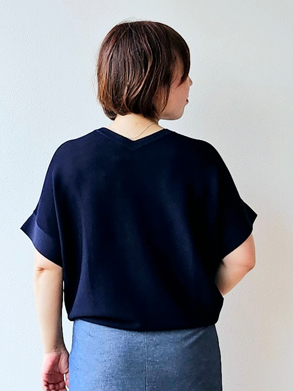 やじまさんの「UNTITLED｜【11色展開/体型カバー】前後2WAYフレンチスリーブニット」を使ったコーディネート