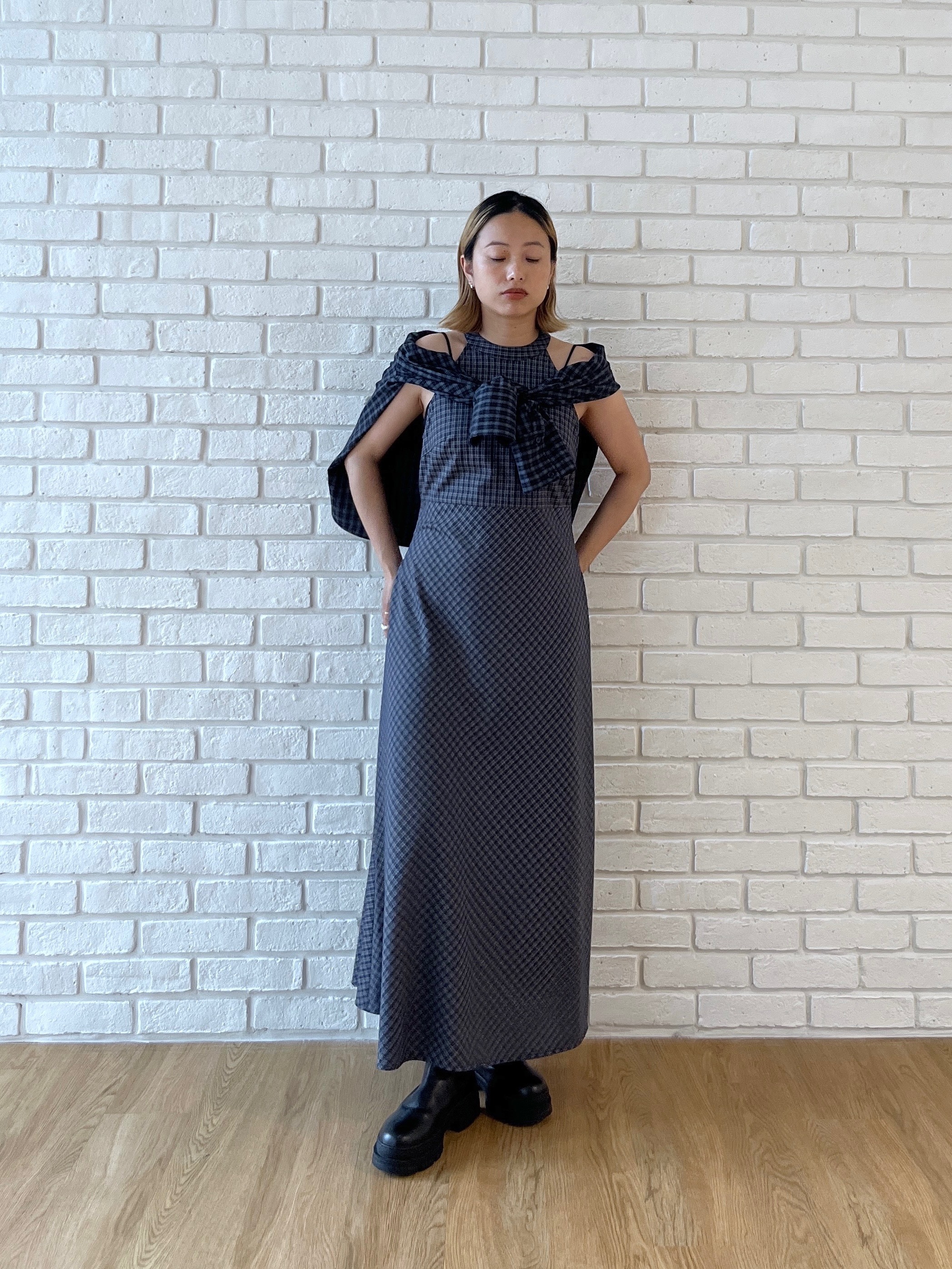 Harukaさんの「INDIVI｜チェックプリントロングワンピース」を使ったコーディネート