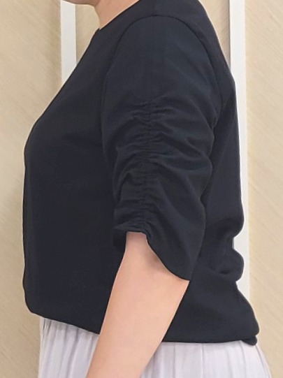 tomoさんの「COUP DE CHANCE｜【手洗い可／ウエストゴム】エアリーガウチョパンツ」を使ったコーディネート