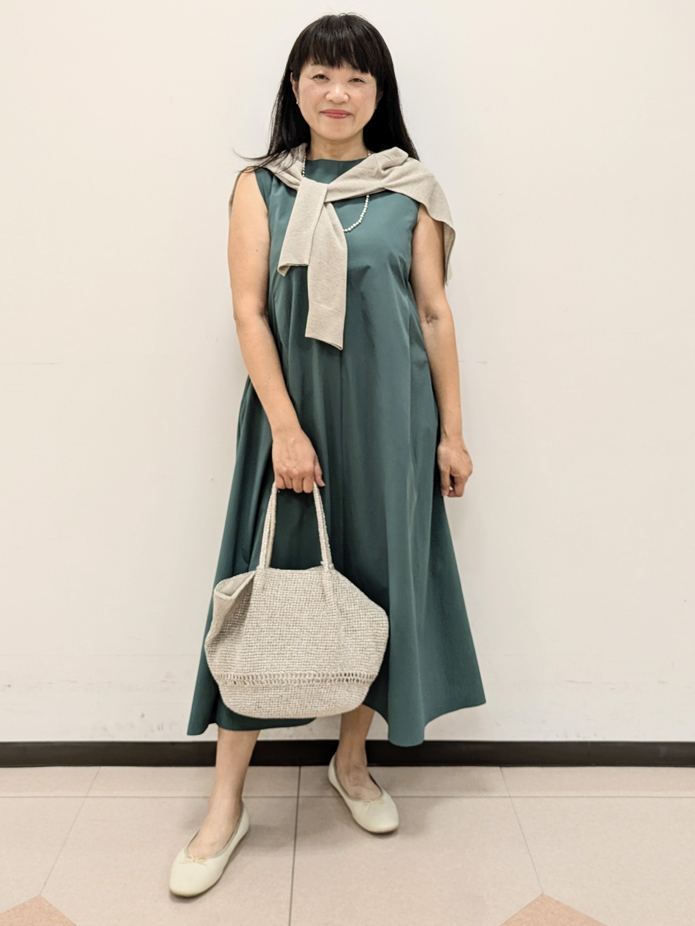 ともさんの「UNTITLED｜【アンサンブル可】前後2WAYカーディガン」を使ったコーディネート