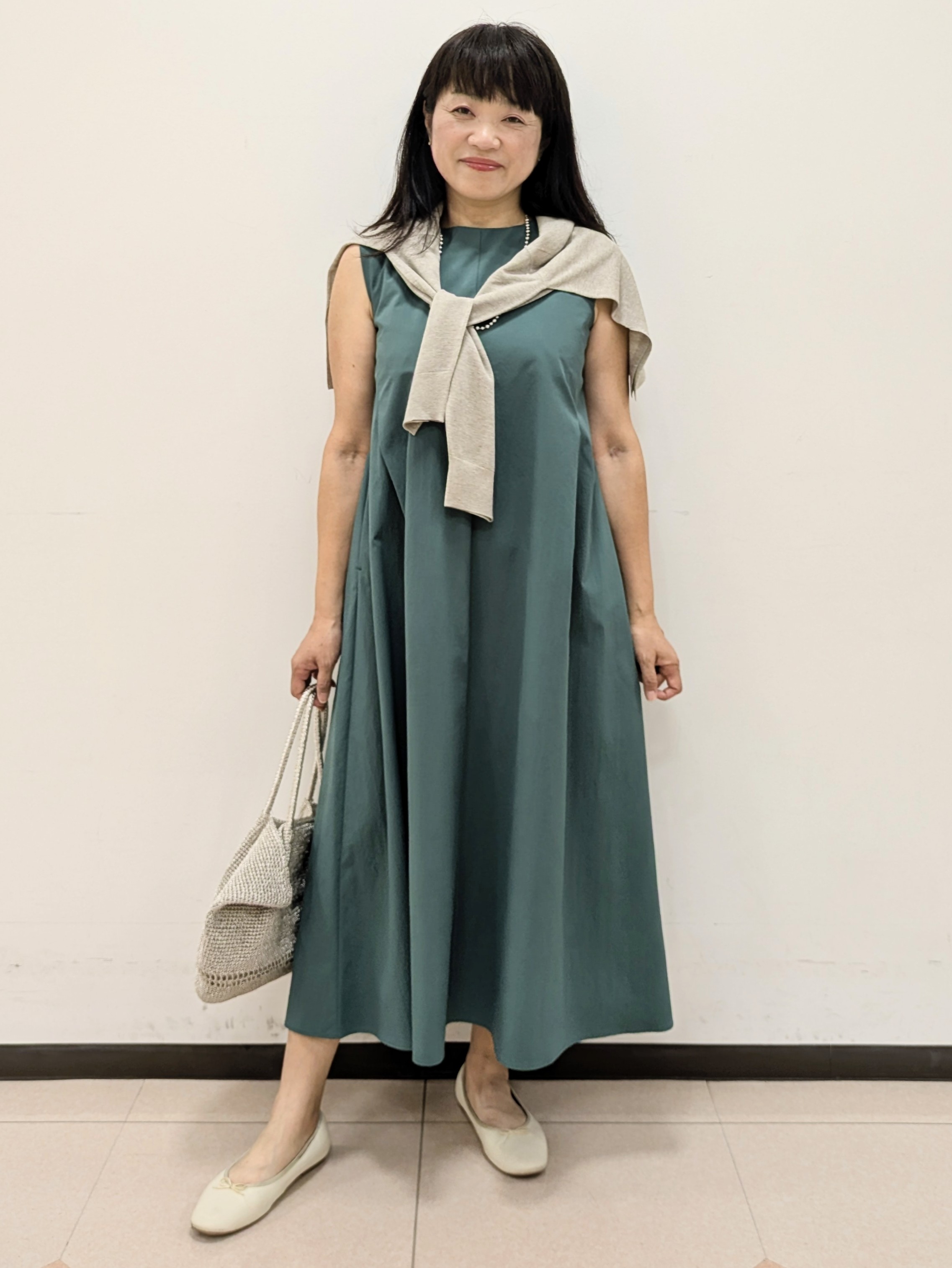 ともさんの「UNTITLED｜【アンサンブル可】前後2WAYカーディガン」を使ったコーディネート