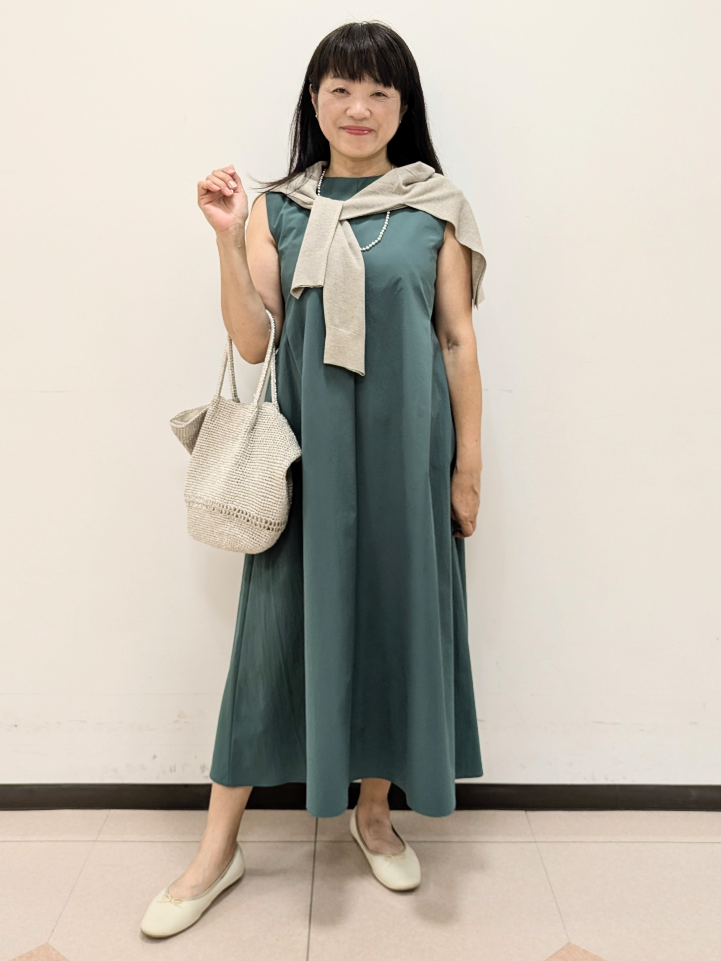 ともさんの「UNTITLED｜【アンサンブル可】前後2WAYカーディガン」を使ったコーディネート