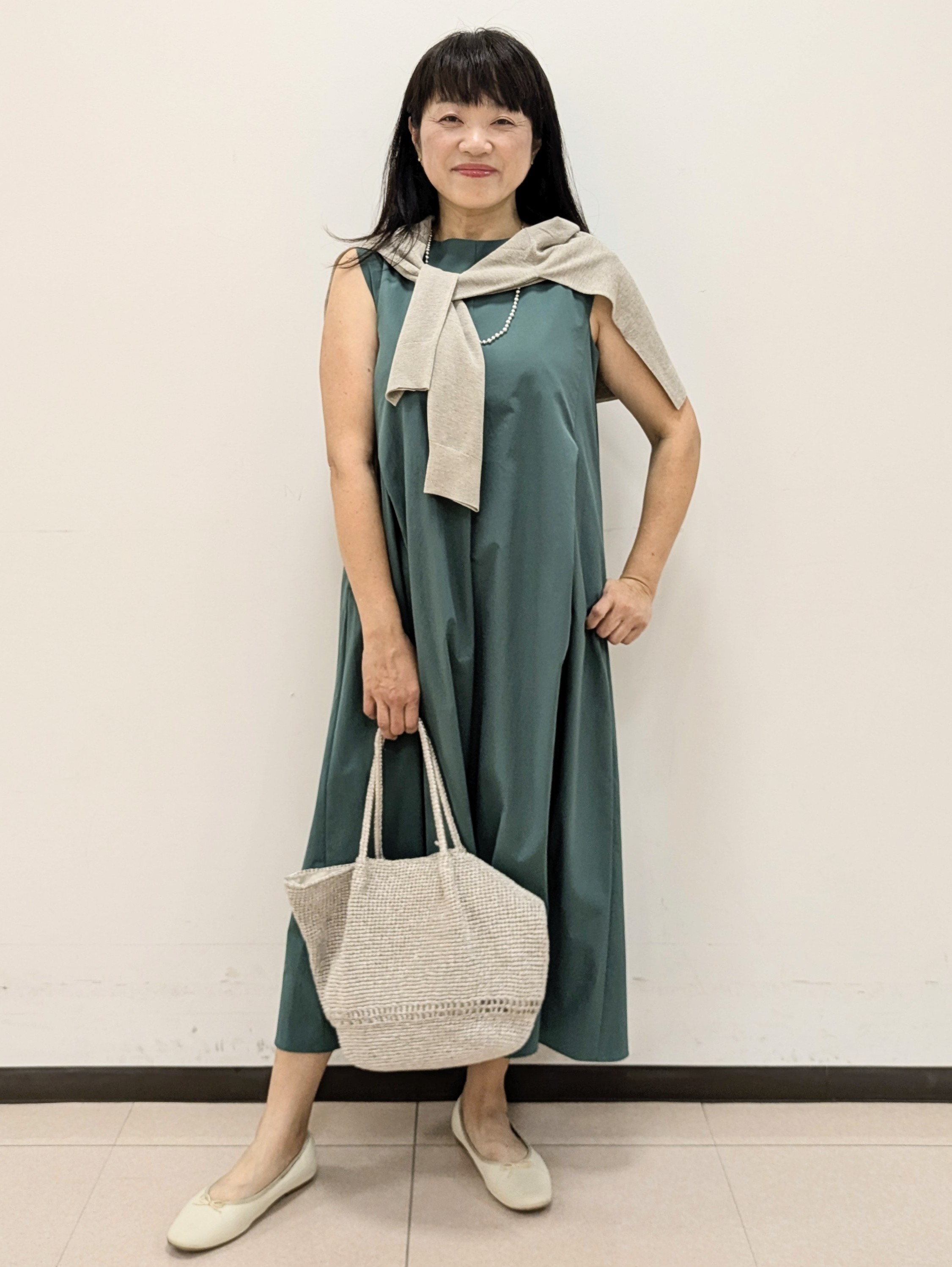 ともさんの「UNTITLED｜【アンサンブル可】前後2WAYカーディガン」を使ったコーディネート