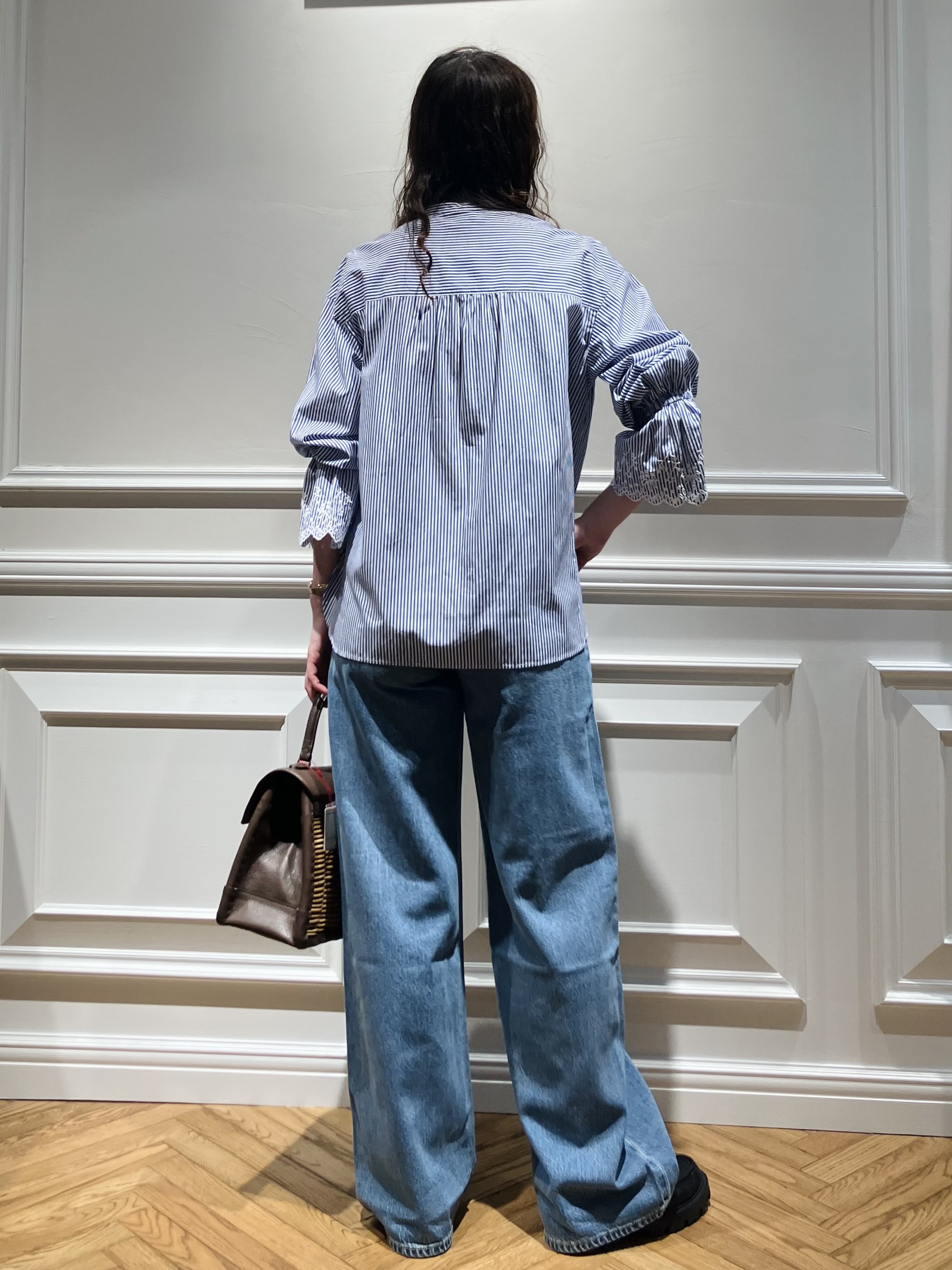 TSUKUIさんの「DRESSTERIOR｜エンブロイダリースリーブ ブラウス」を使ったコーディネート