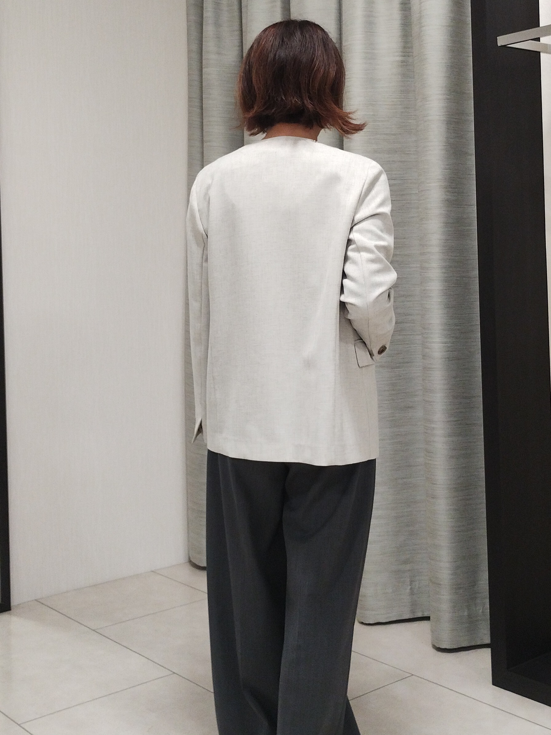 u&minus;macoさんの「UNTITLED｜【さらりと快適/セットアップ可/UV/接触冷感】スラブカラーレスジャケット」を使ったコーディネート