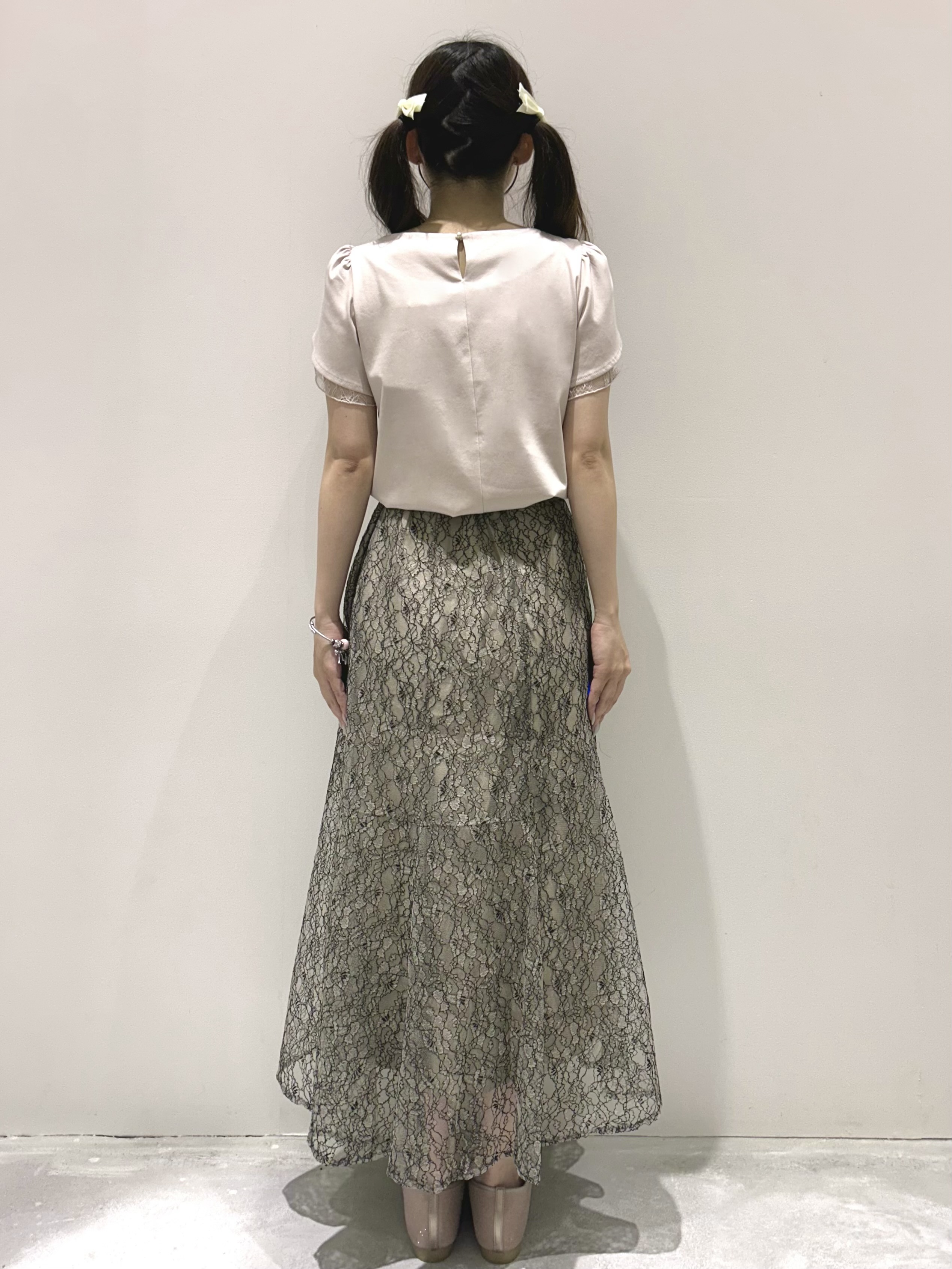 えぬさんの「OPAQUE.CLIP｜【接触冷感／UVケア】ハートネックレースレイヤードトップス《洗濯機OK／6col》」を使ったコーディネート