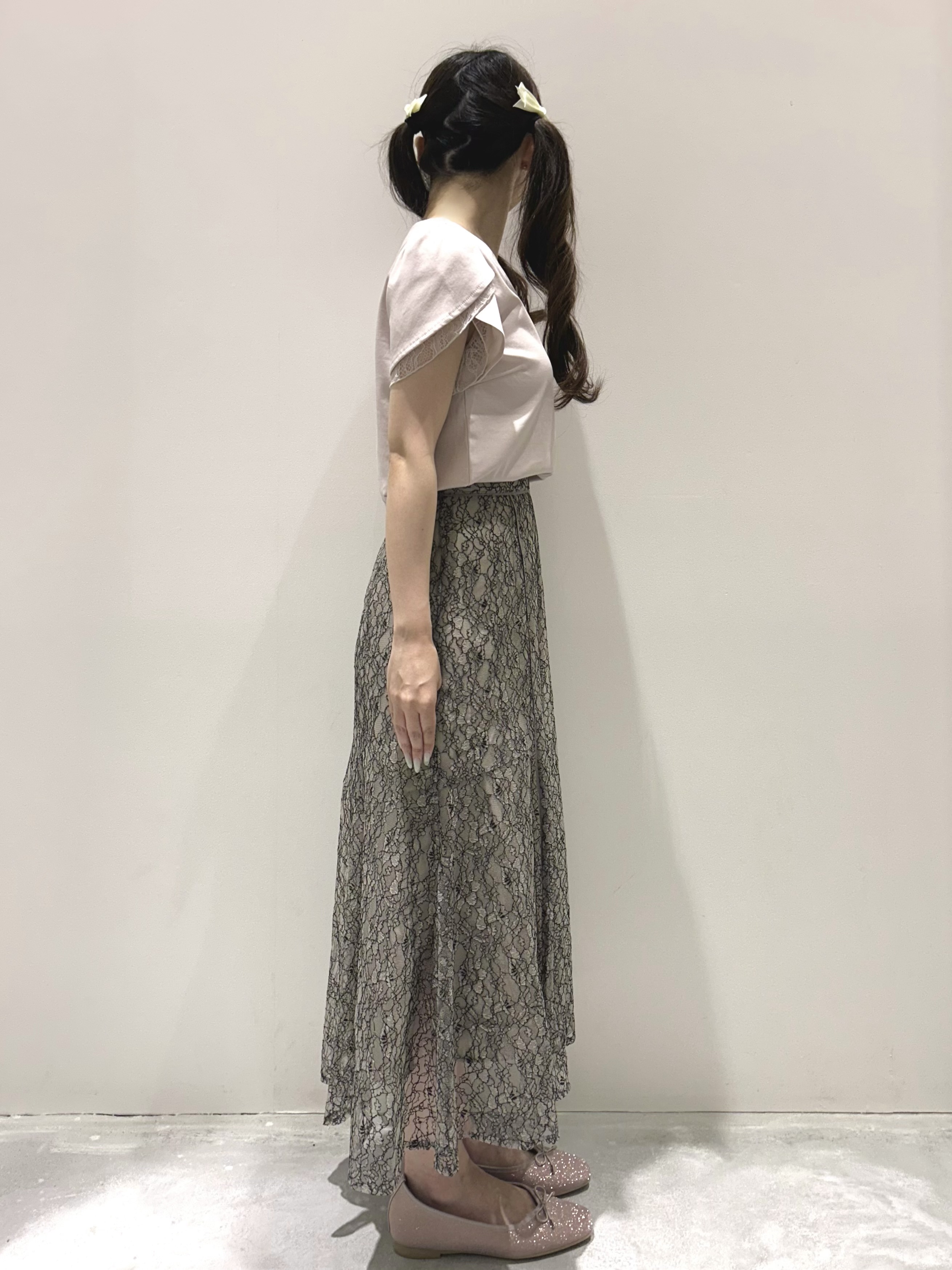 えぬさんの「OPAQUE.CLIP｜【接触冷感／UVケア】ハートネックレースレイヤードトップス《洗濯機OK／6col》」を使ったコーディネート