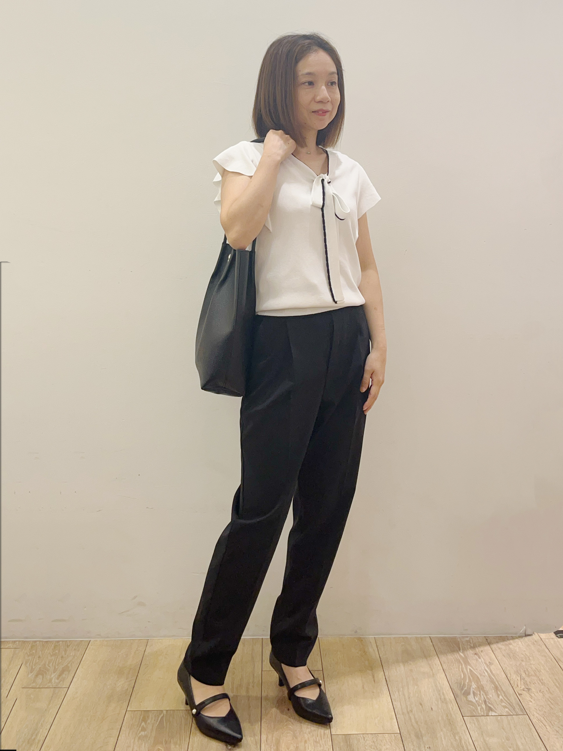 kcさんの「OPAQUE.CLIP｜【UVケア／接触冷感】バイカラーボウタイフリルトップス《洗濯機OK》」を使ったコーディネート