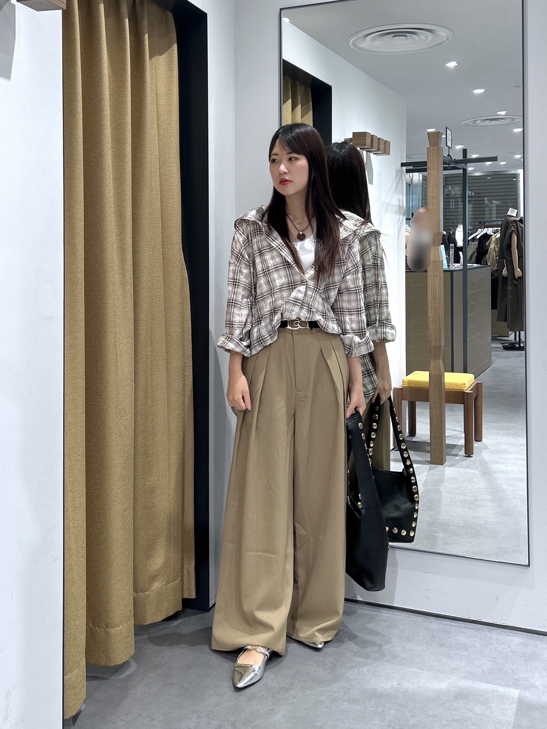 Renoさんの「INDIVI｜フード付 シアーチェックシャツ」を使ったコーディネート