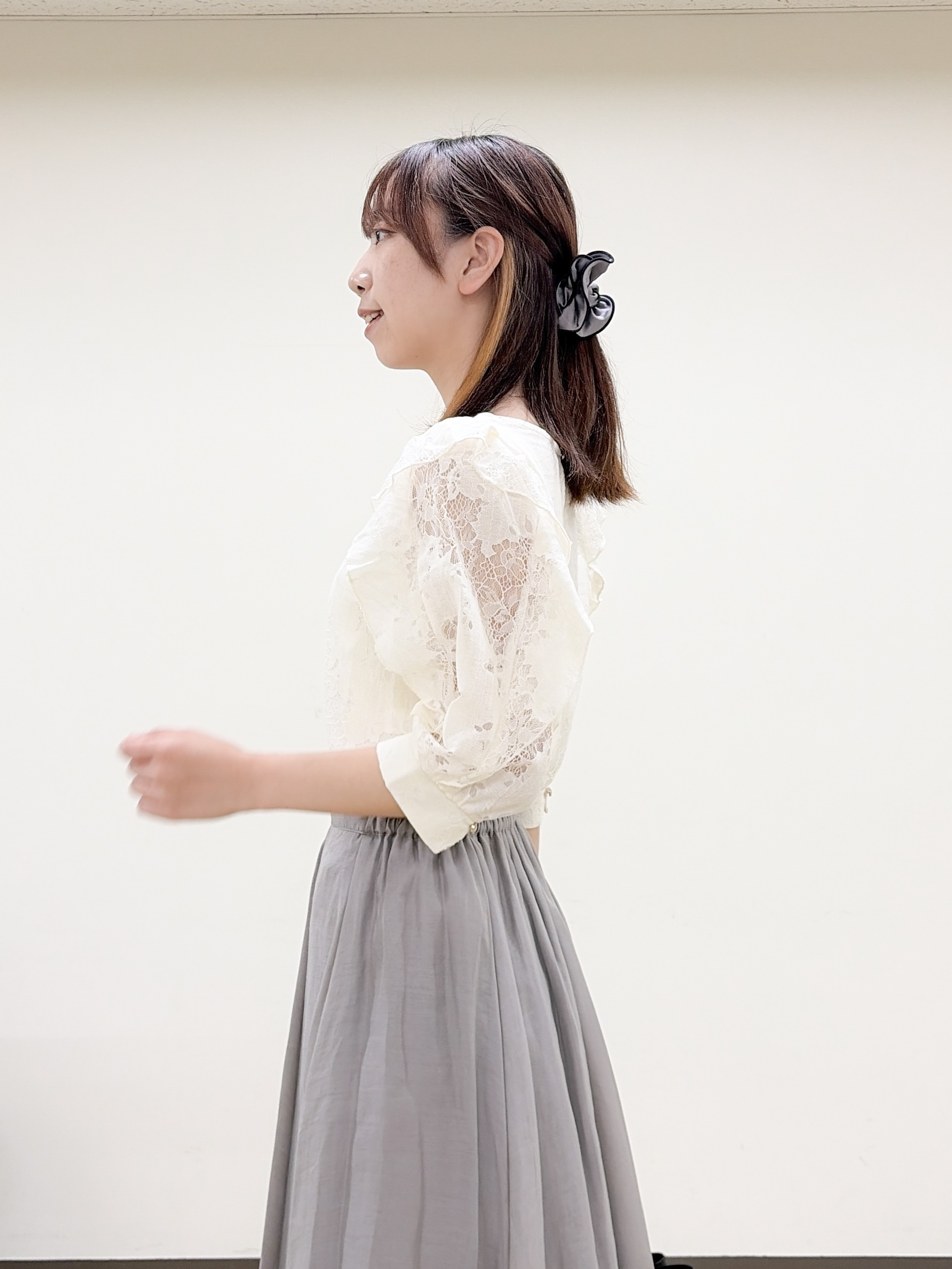 yurinaさんの「index｜フリルレースブラウス【洗濯機OK】」を使ったコーディネート