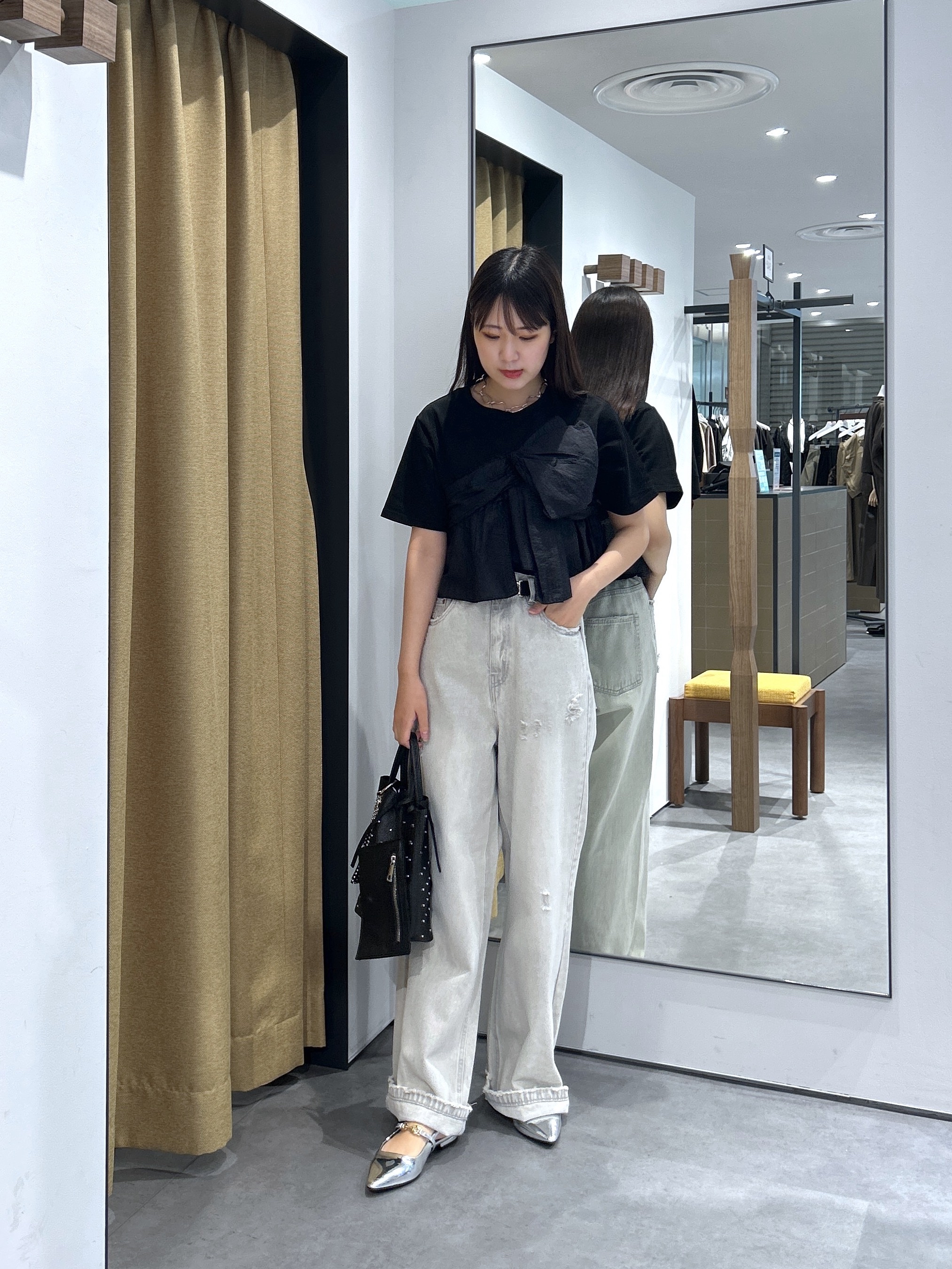 Renoさんの「INDIVI｜ツイストドッキングTシャツ」を使ったコーディネート