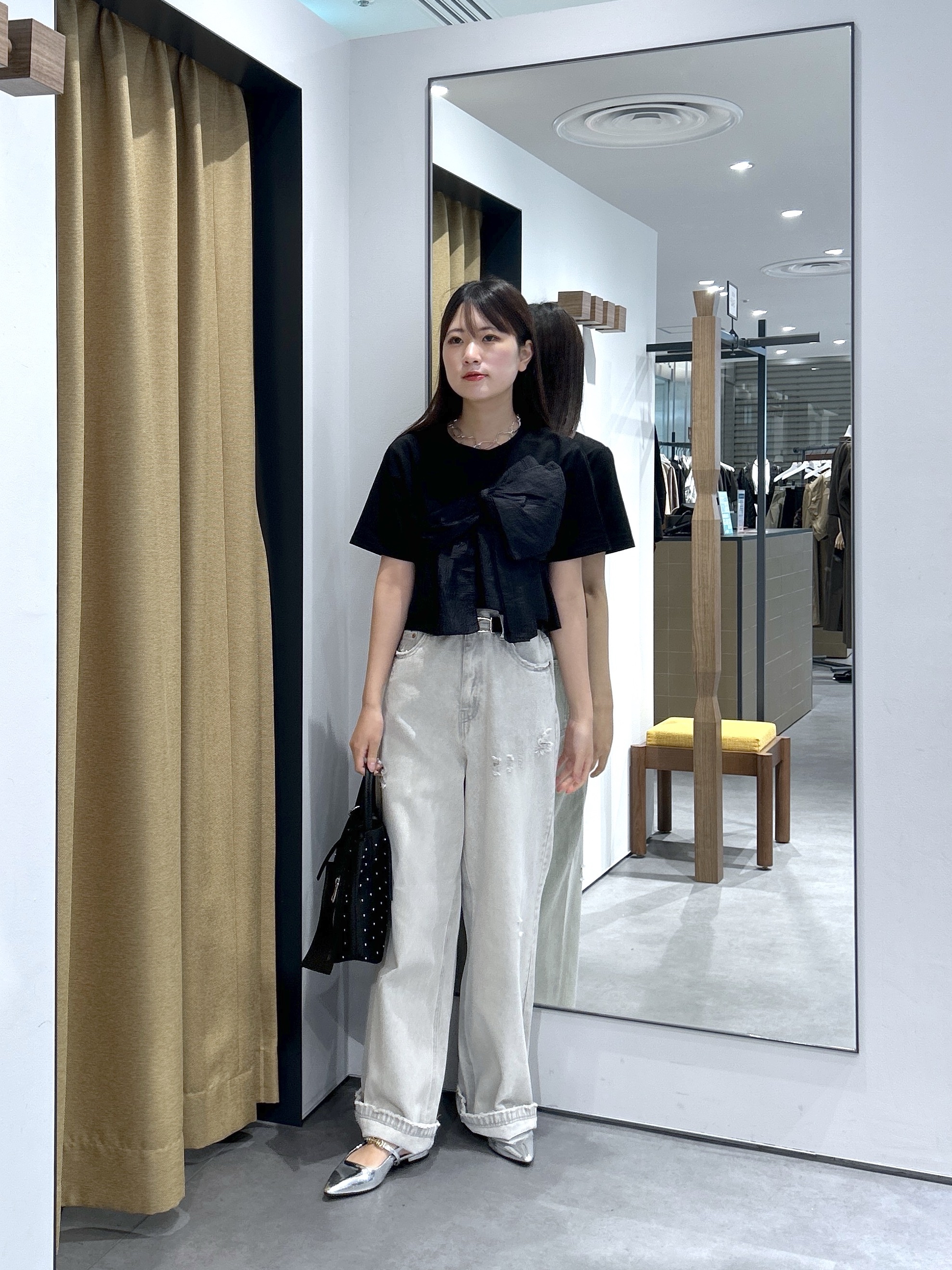 Renoさんの「INDIVI｜ツイストドッキングTシャツ」を使ったコーディネート