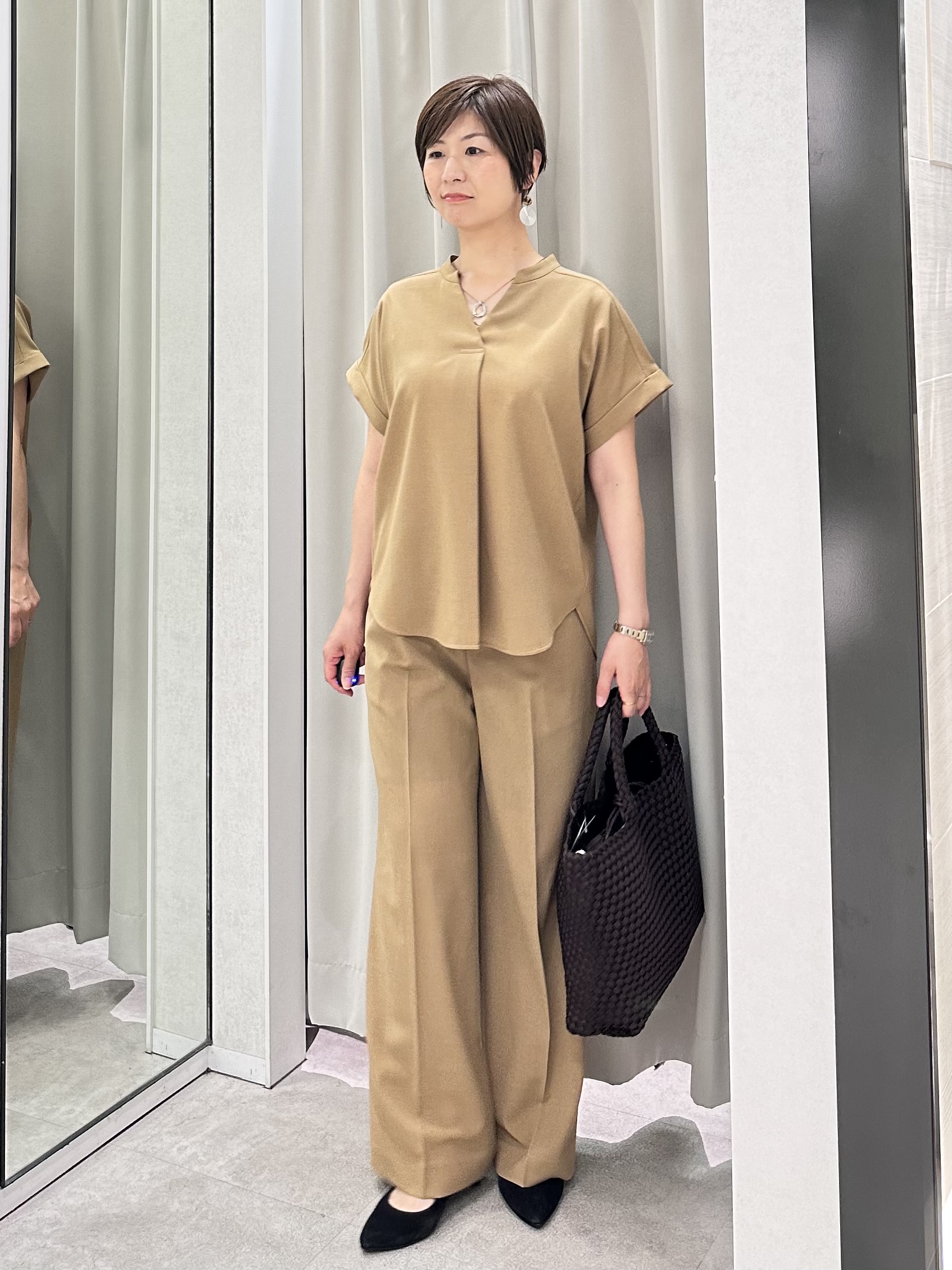 みなこさんの「UNTITLED｜【セットアップ可/UVカット/接触冷感】エアリークールドロストシャツ」を使ったコーディネート