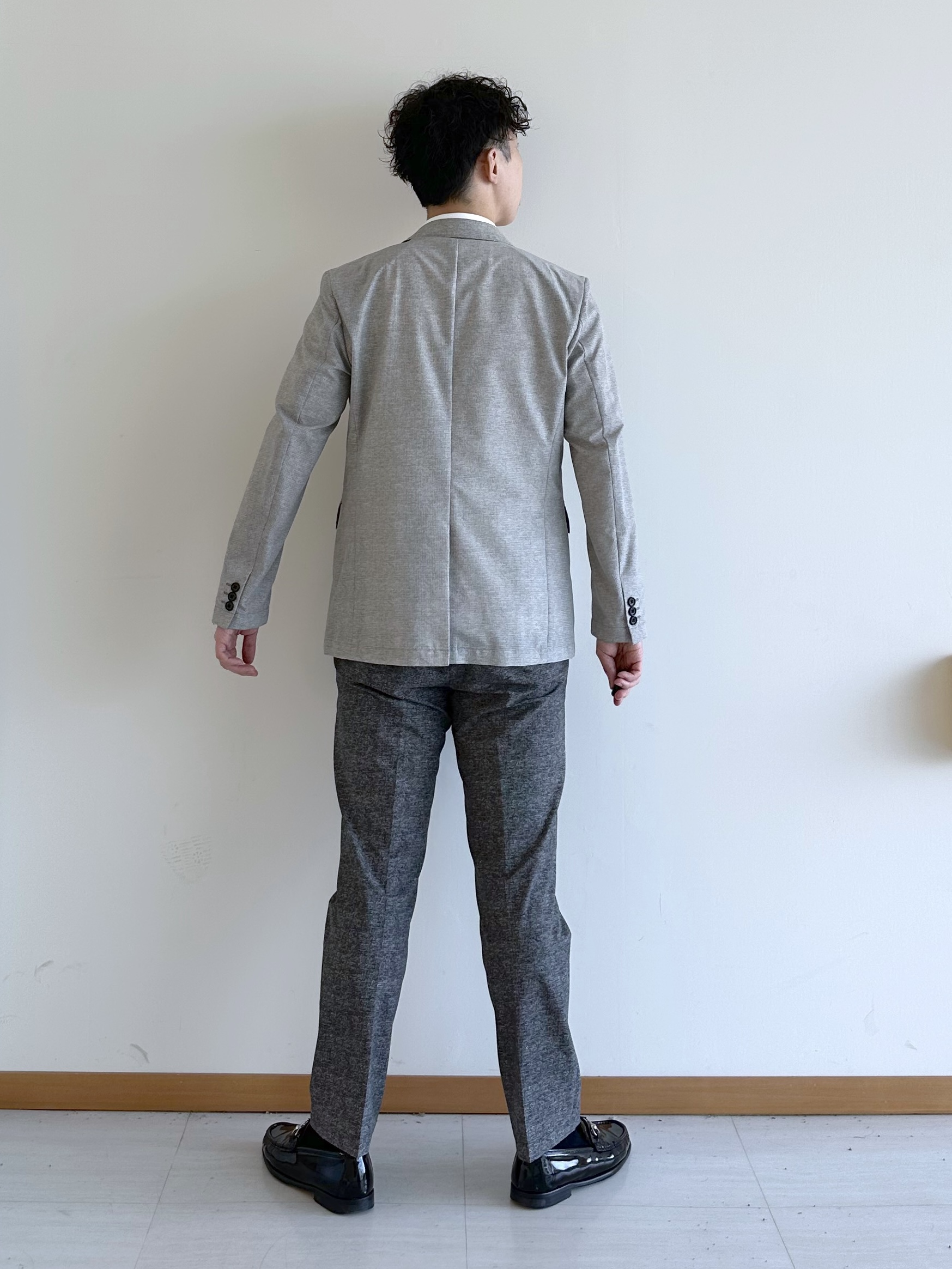 イッシーさんの「TAKEO KIKUCHI｜【抗菌防臭】COOL DOTS（R）ドビープリント ジャケット」を使ったコーディネート