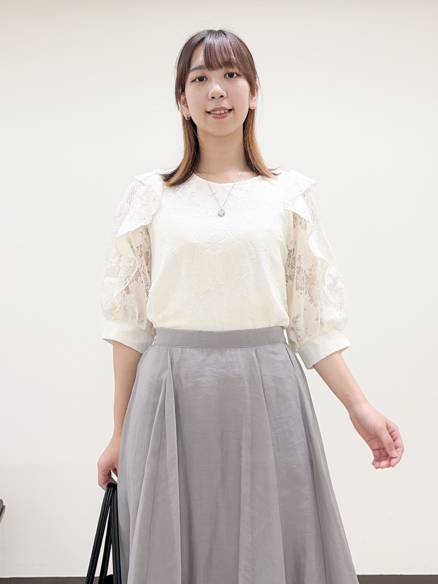 yurinaさんの「index｜フリルレースブラウス【洗濯機OK】」を使ったコーディネート