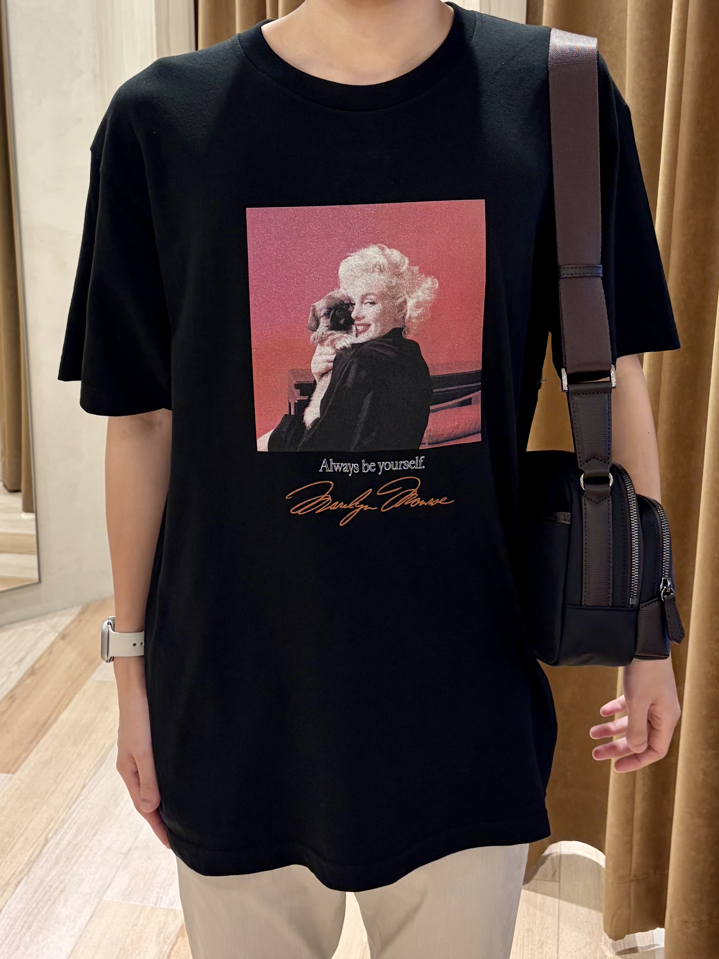阿部智春さんの「TAKEO KIKUCHI｜【別注】マリリン・モンロー/フォトTシャツ」を使ったコーディネート