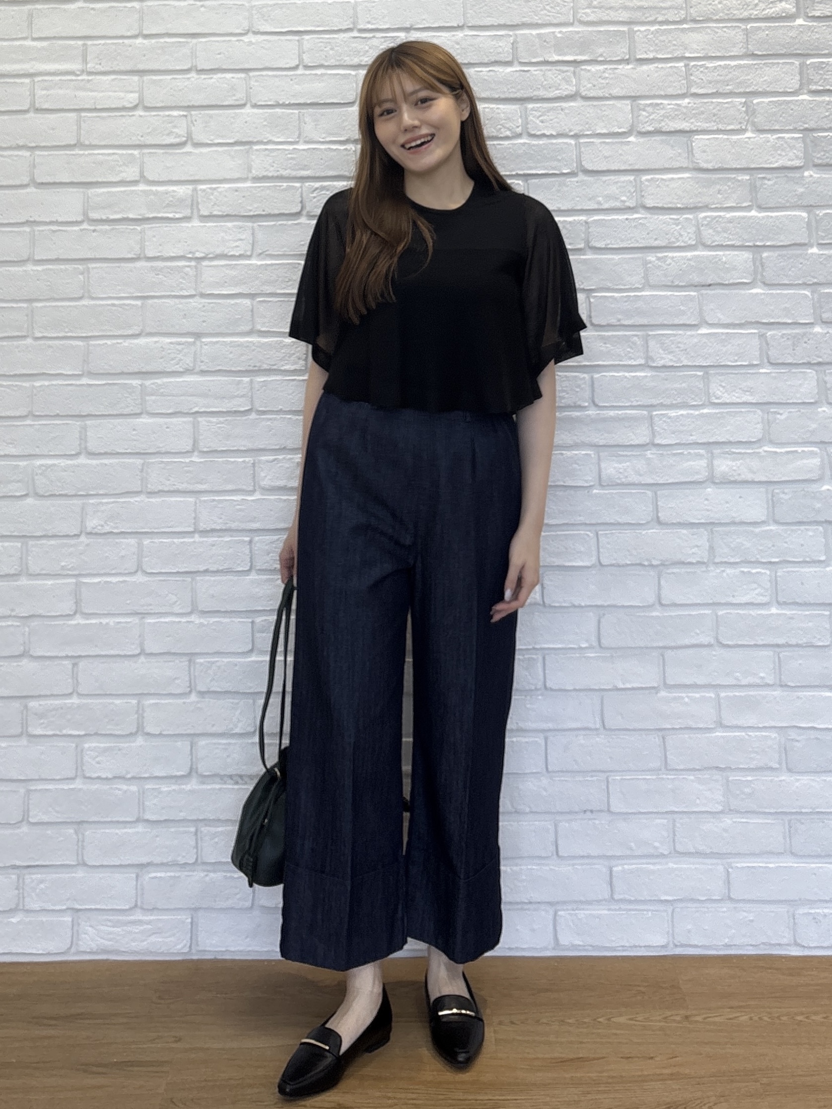 sayaさんの「grove｜【涼しく二の腕カバー】フロントシアーフレアニット」を使ったコーディネート
