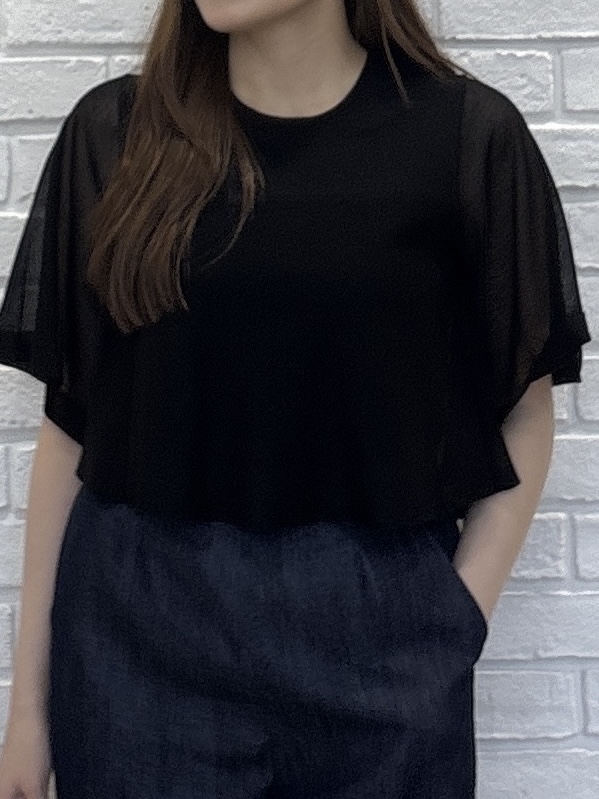 sayaさんの「grove｜【涼しく二の腕カバー】フロントシアーフレアニット」を使ったコーディネート
