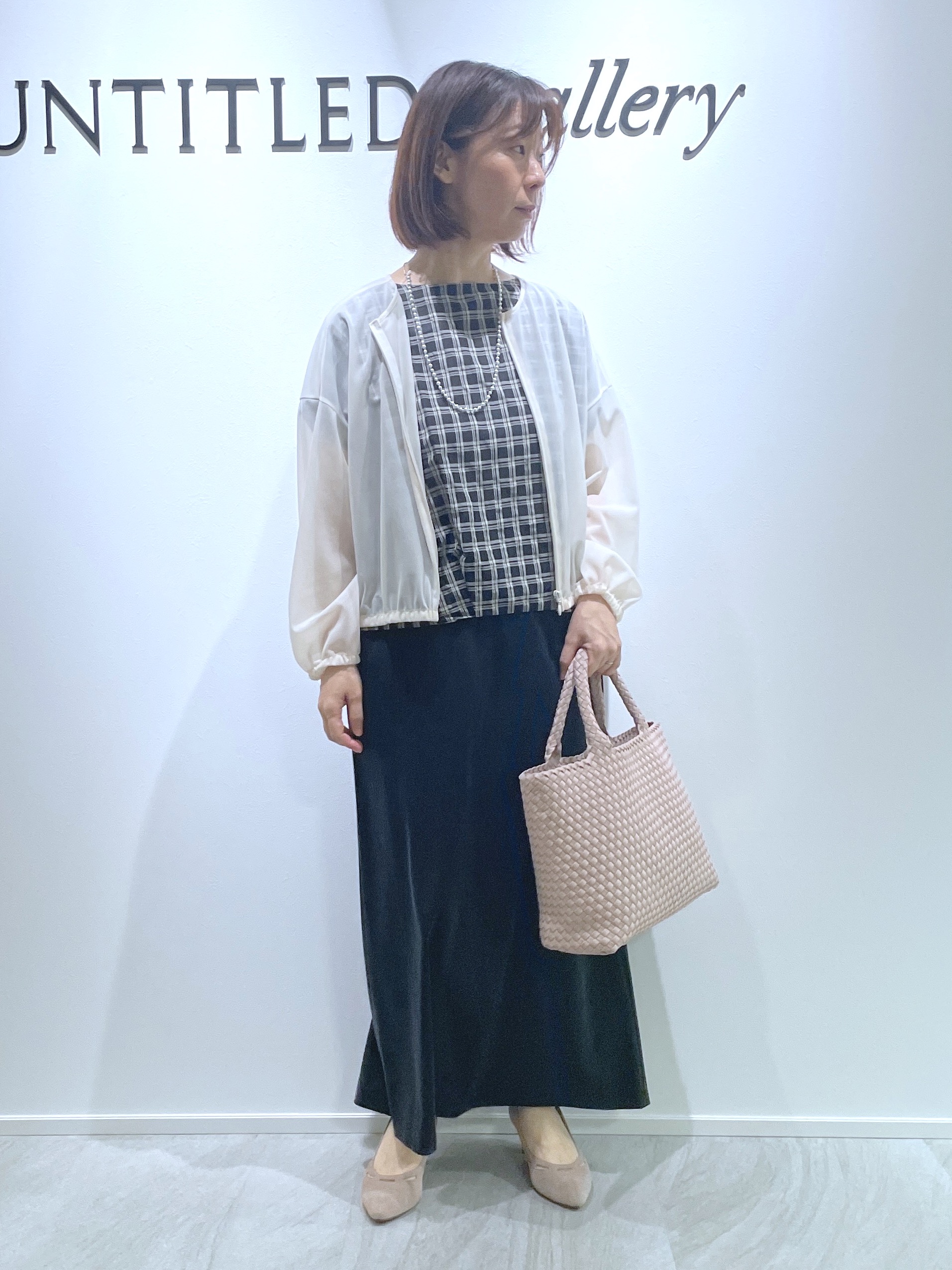 hanaさんの「UNTITLED｜シアーチェックブラウス」を使ったコーディネート