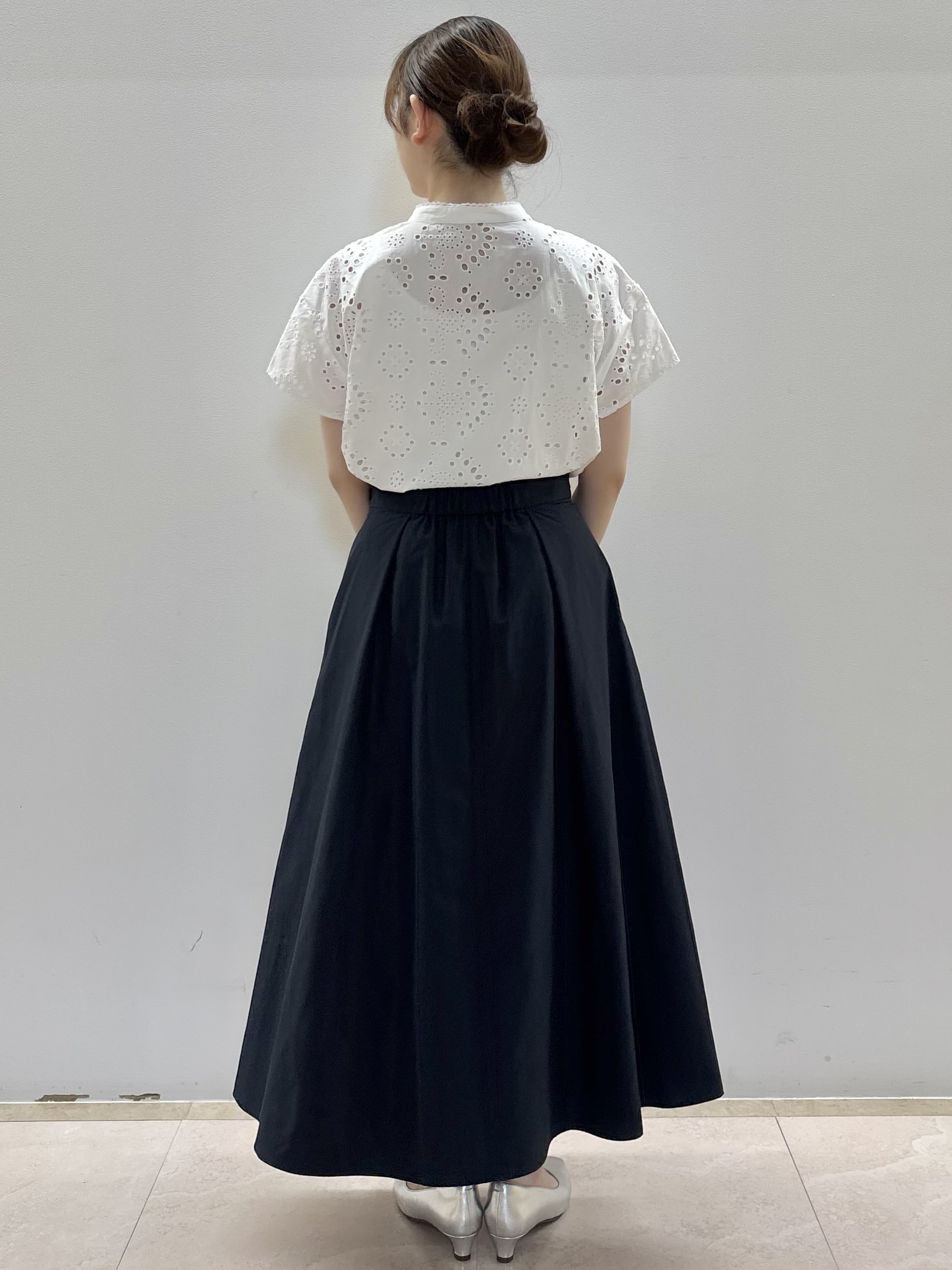 Satoさんの「Reflect｜【通勤◎】カットワーク刺繍レース シャツブラウス」を使ったコーディネート