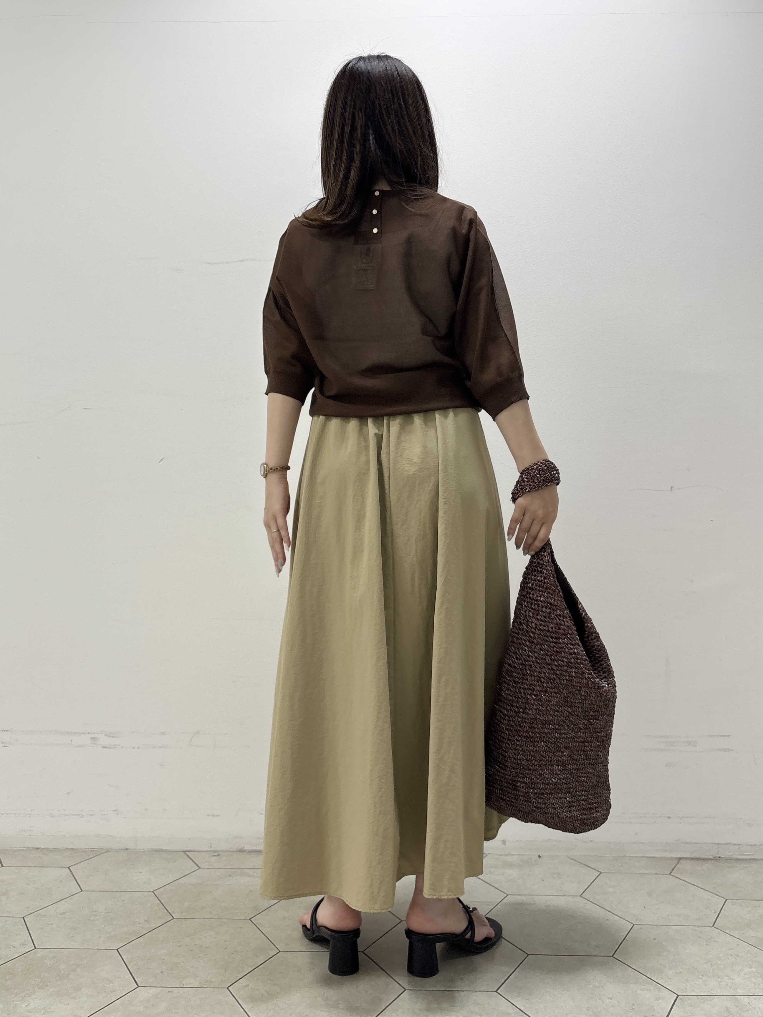kahoさんの「INDIVI｜【体型カバー／洗える】シアードルマンニット」を使ったコーディネート