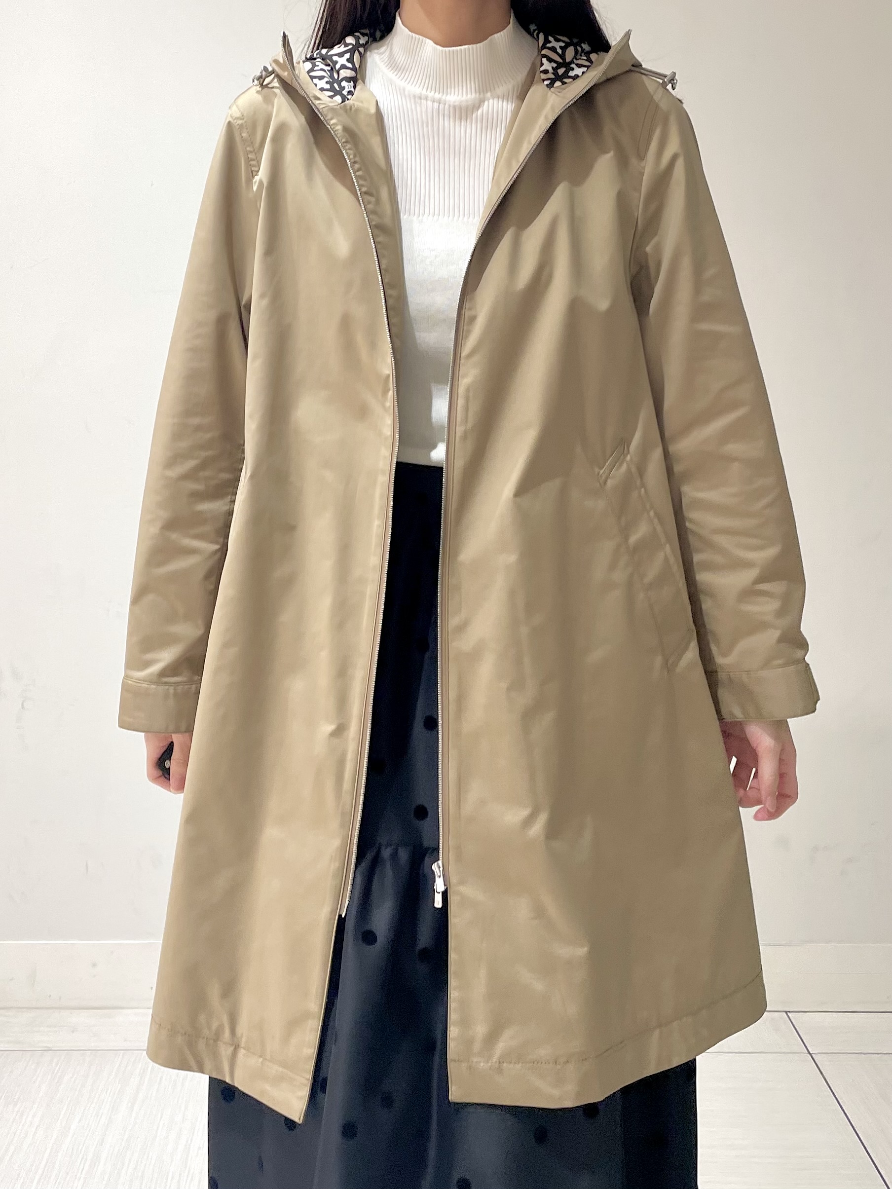 ことさんの「DRESSTERIOR｜【ウォッシャブル/撥水素材】撥水フーテッドツイルコート」を使ったコーディネート