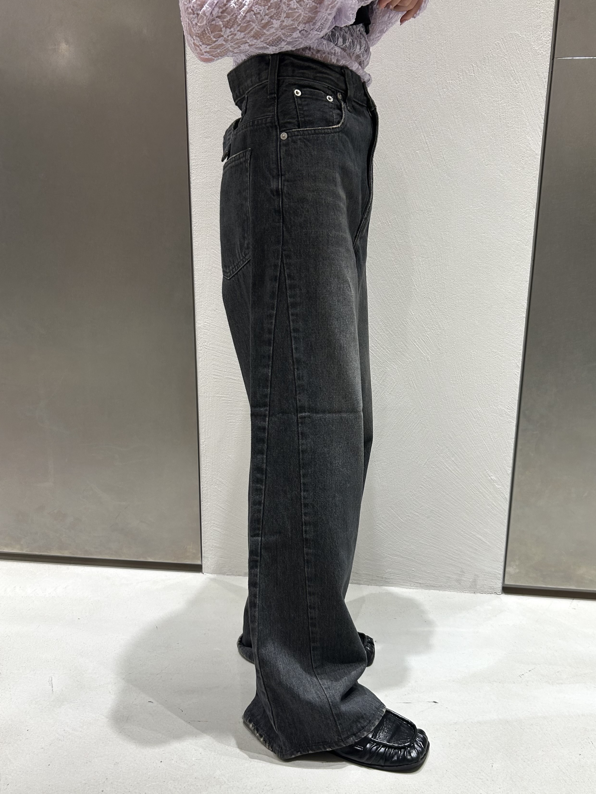 miniさんの「CODE A｜【ReRe】stretch lace tops」を使ったコーディネート