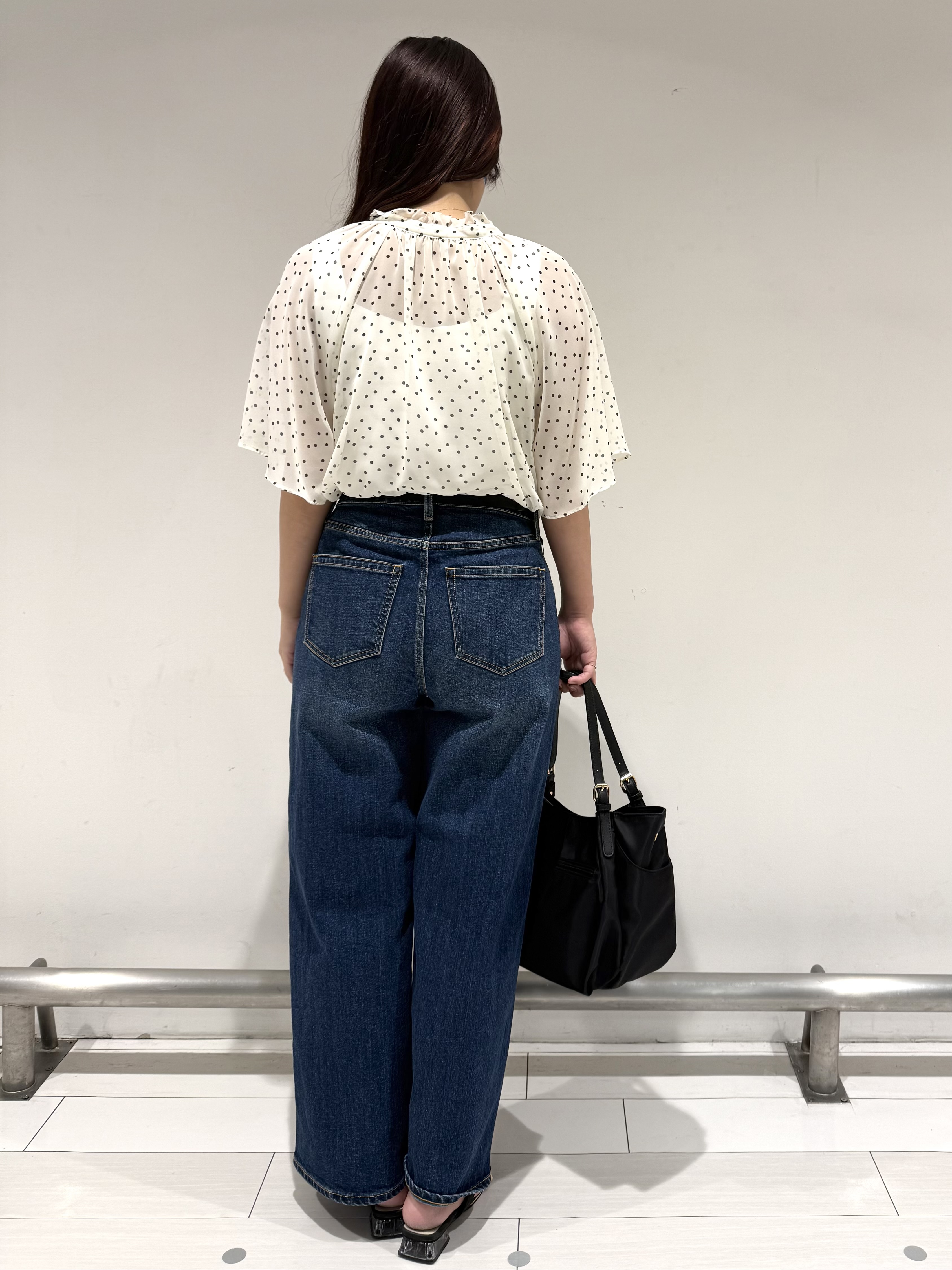 Azusaさんの「Reflect｜【セットアップ／手洗い可】ドット柄シアーブラウス」を使ったコーディネート