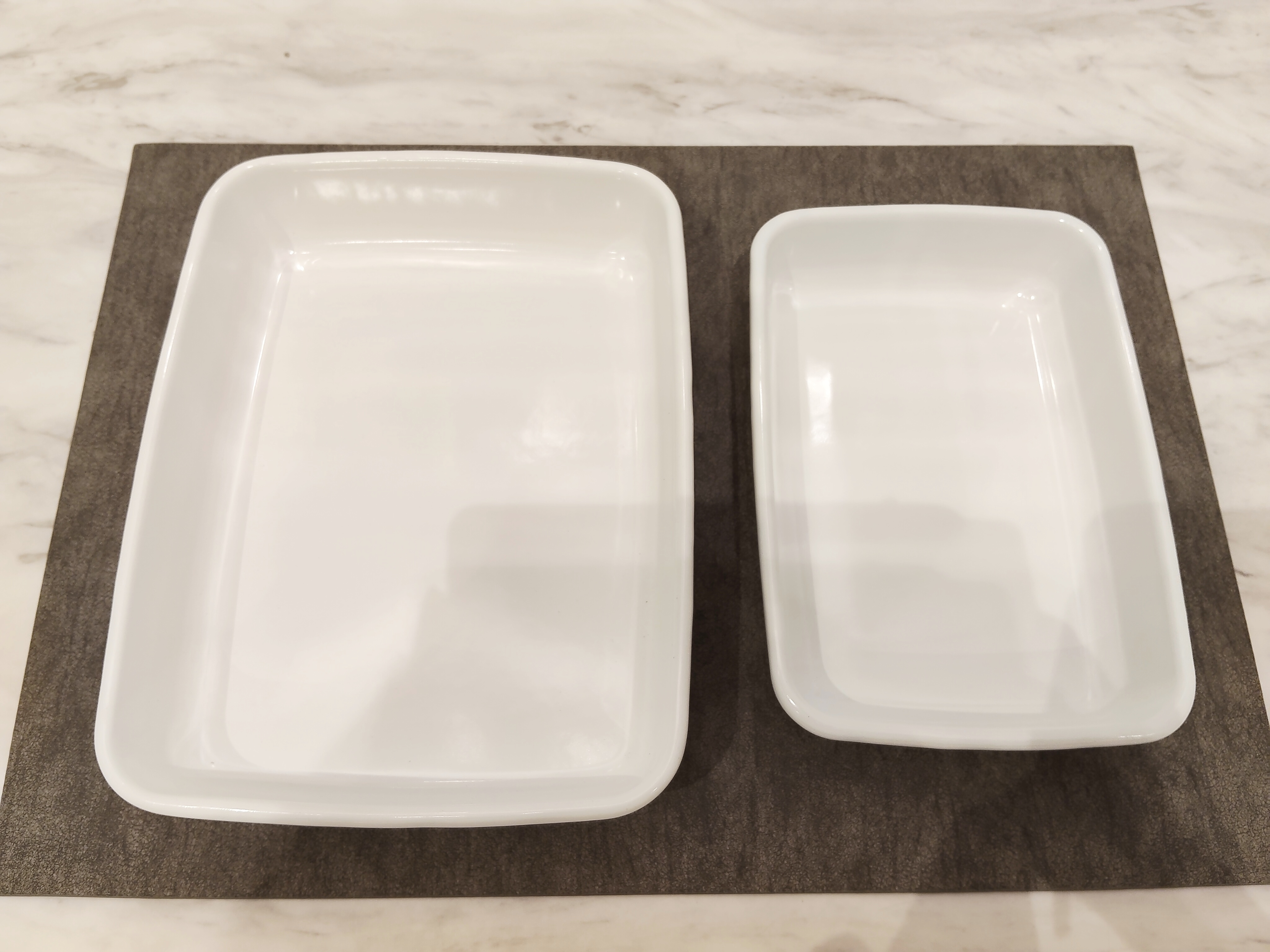 めだかさんの「212 KITCHEN STORE｜野田琺瑯 ホワイトシリーズ スクエア L WS-L」を使ったコーディネート