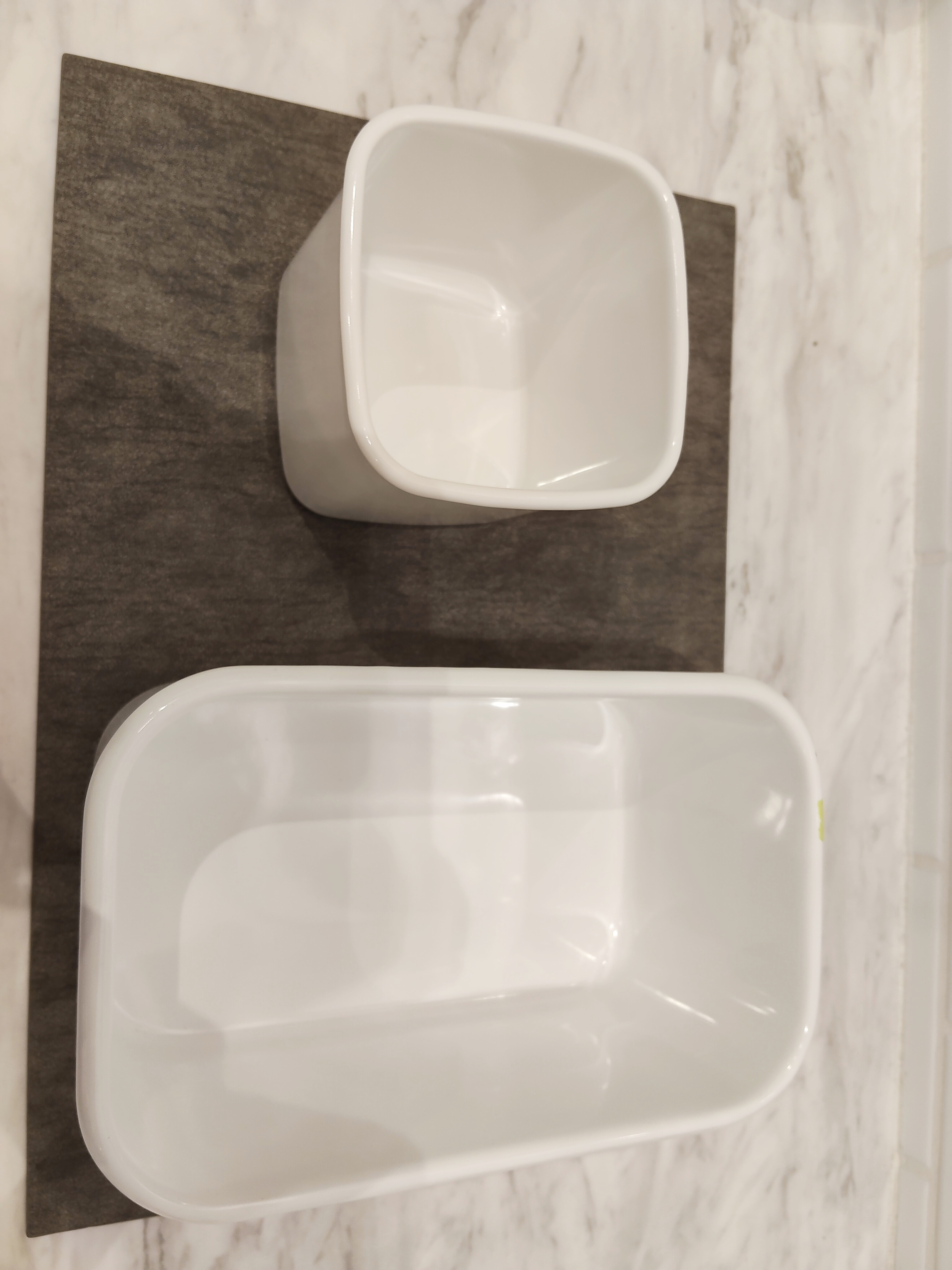 めだかさんの「212 KITCHEN STORE｜野田琺瑯 ホワイトシリーズ スクエア L WS-L」を使ったコーディネート